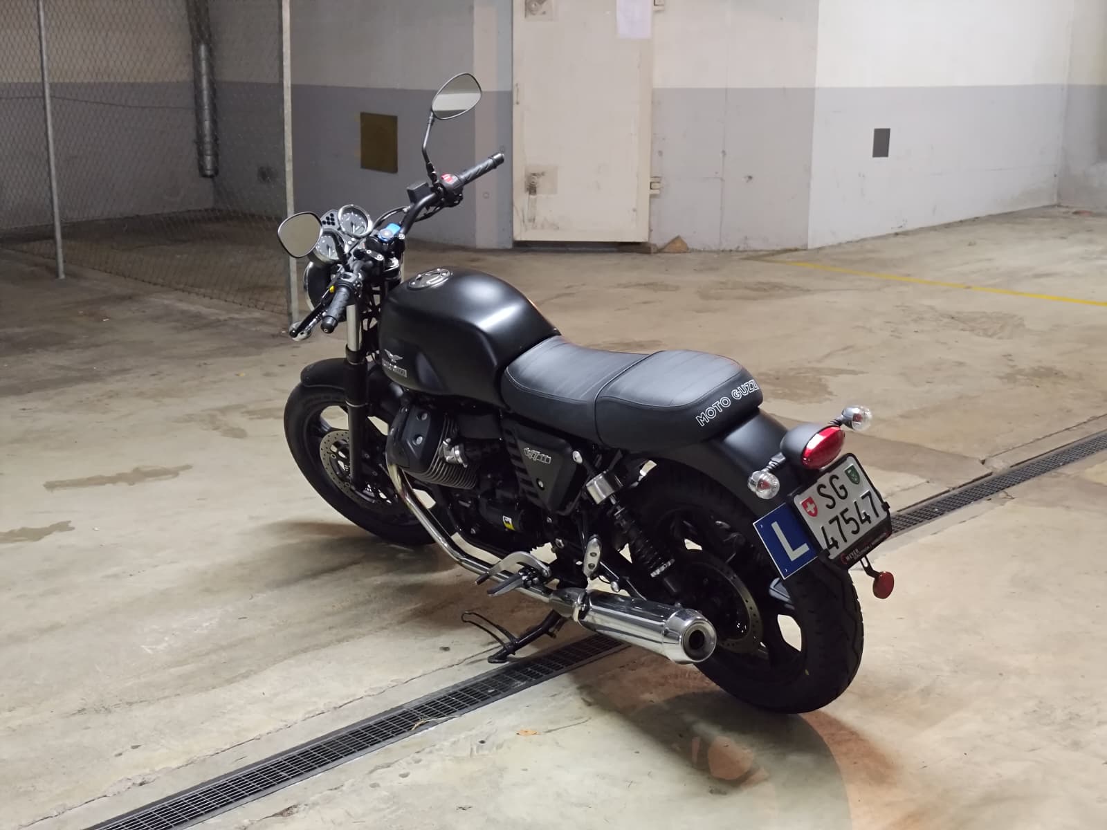 MOTO GUZZI V7 II Stone 750 A-image-6