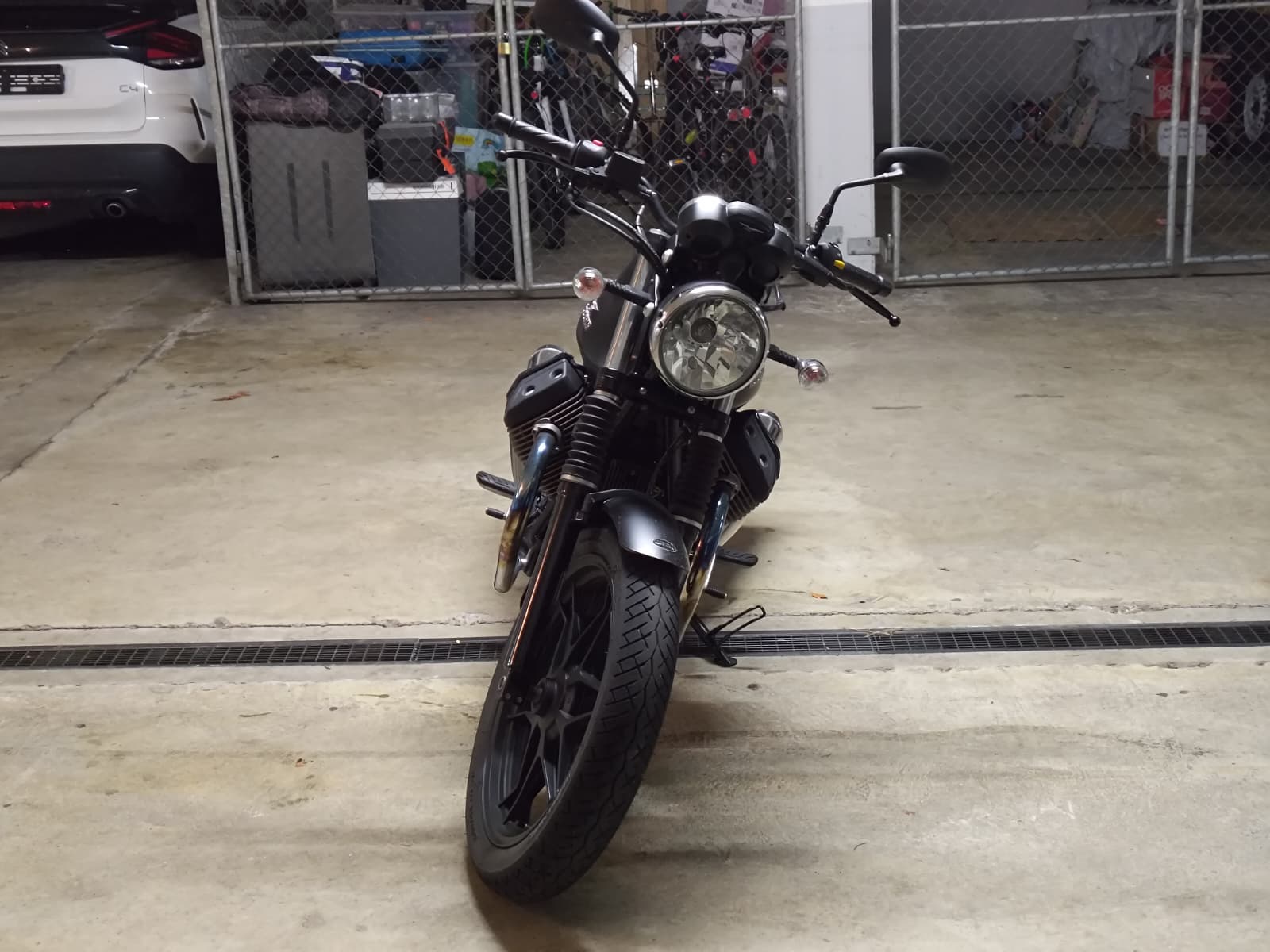MOTO GUZZI V7 II Stone 750 A-image-1