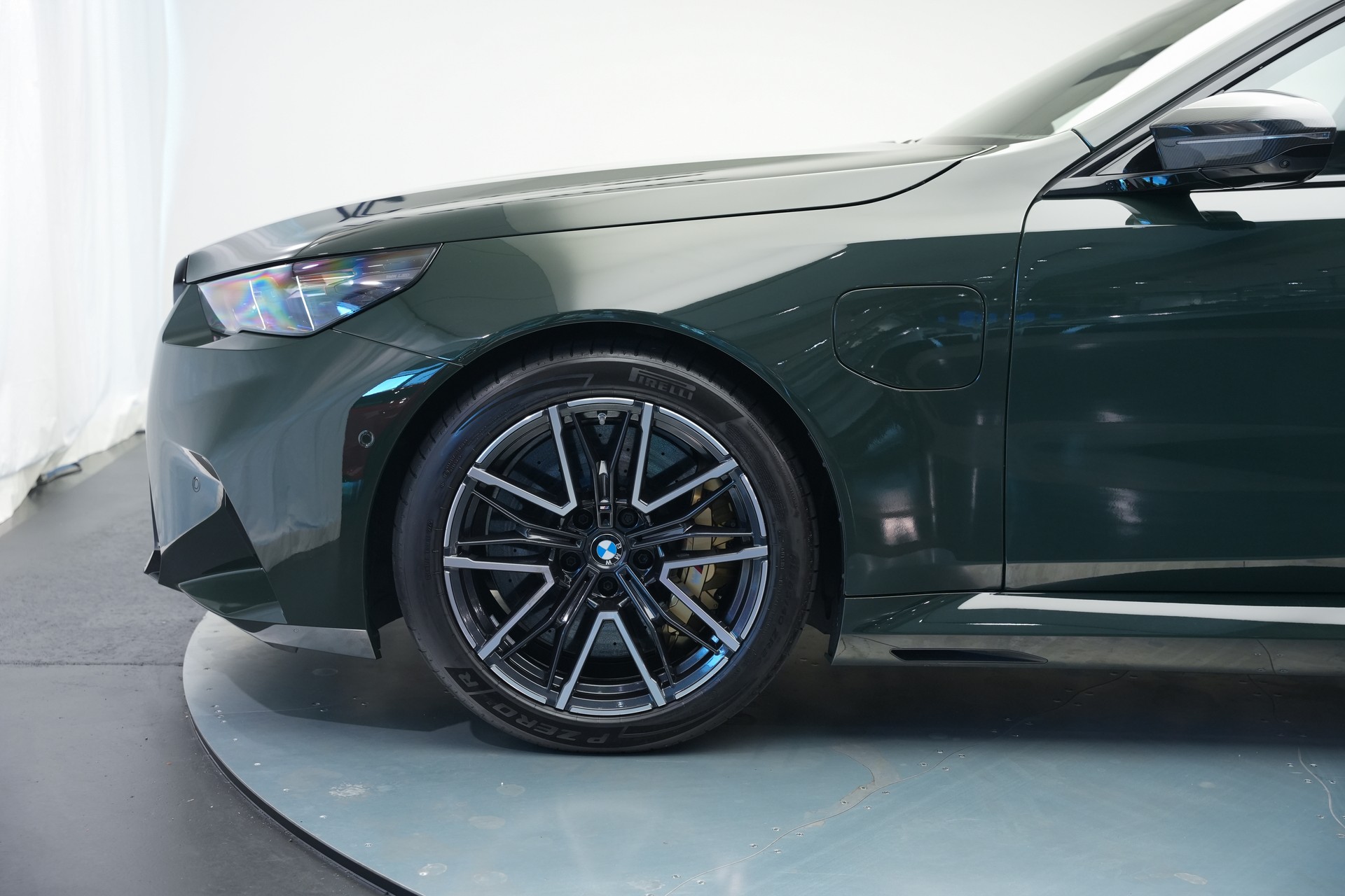 BMW M5 xDrive Touring *Brewster Green* *Keramik* *Pano* *Iconic Glow*-image-55