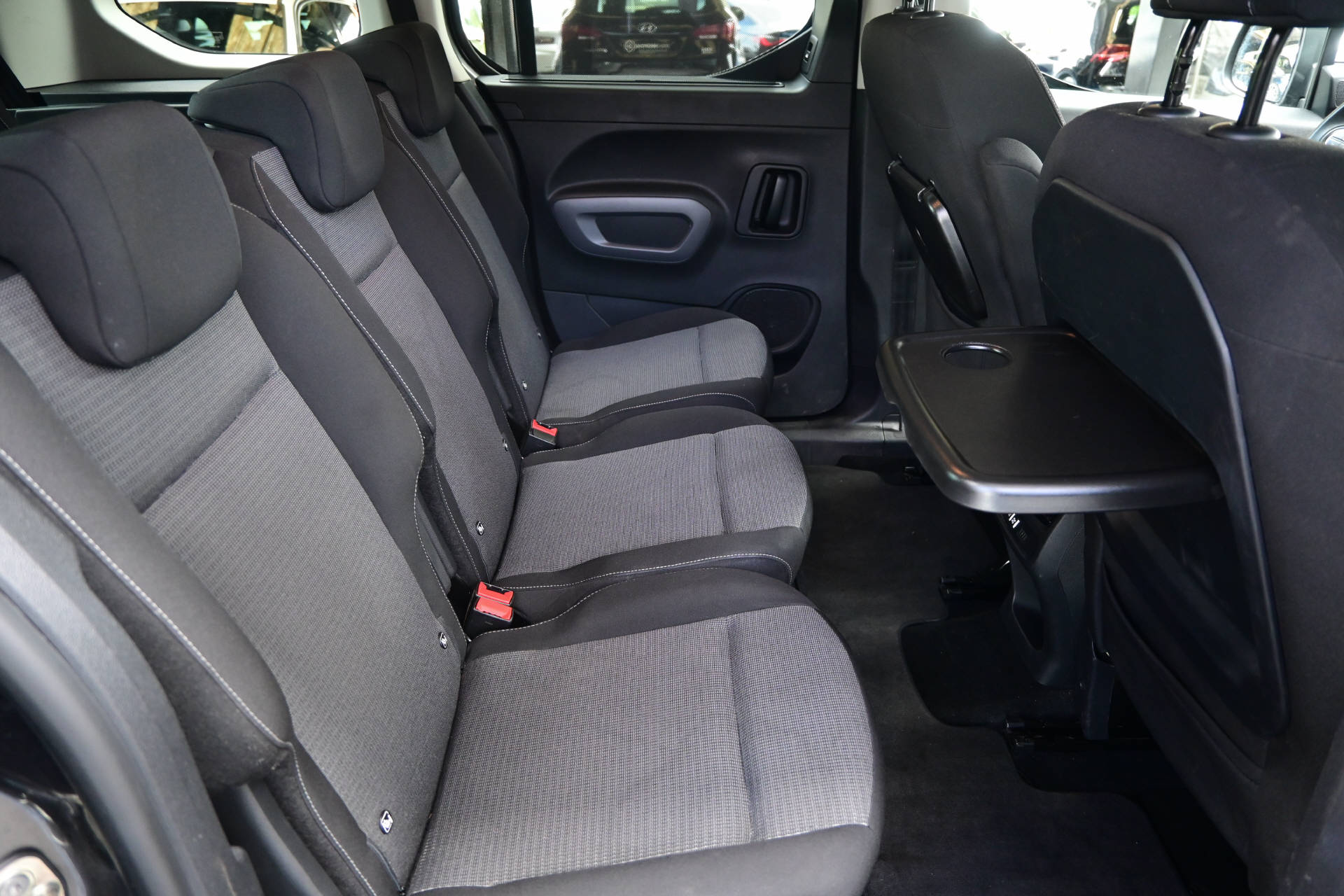 TOYOTA Proace City Verso L1 1.5 HDi Trend *7Plätzer*AHK*Werksgarantie bis 08/30*-image-22