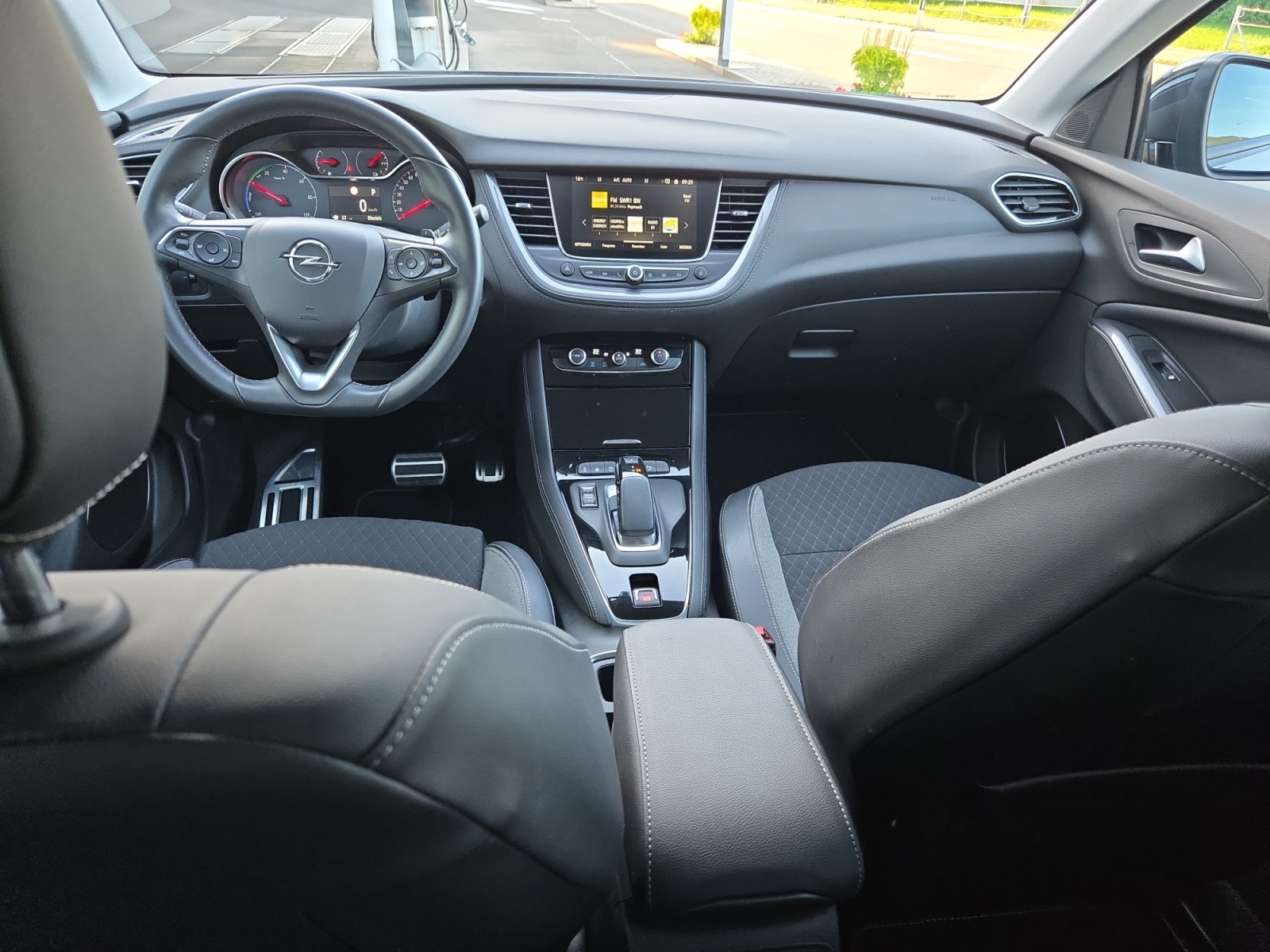 OPEL Grandland X 1.6 T PHEV Excellence-image-9