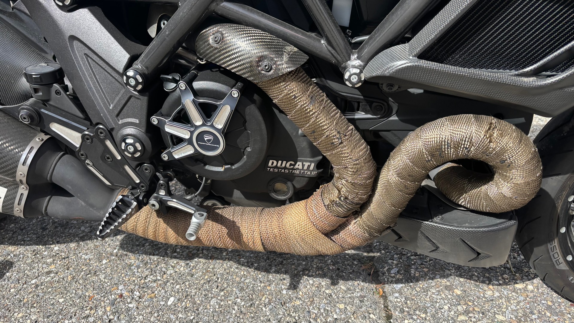 DUCATI Diavel 1200 Titanium-image-2