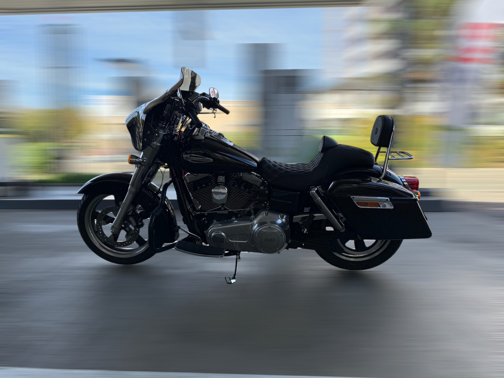 HARLEY-DAVIDSON FLD Dyna Switchback ABS-image-13
