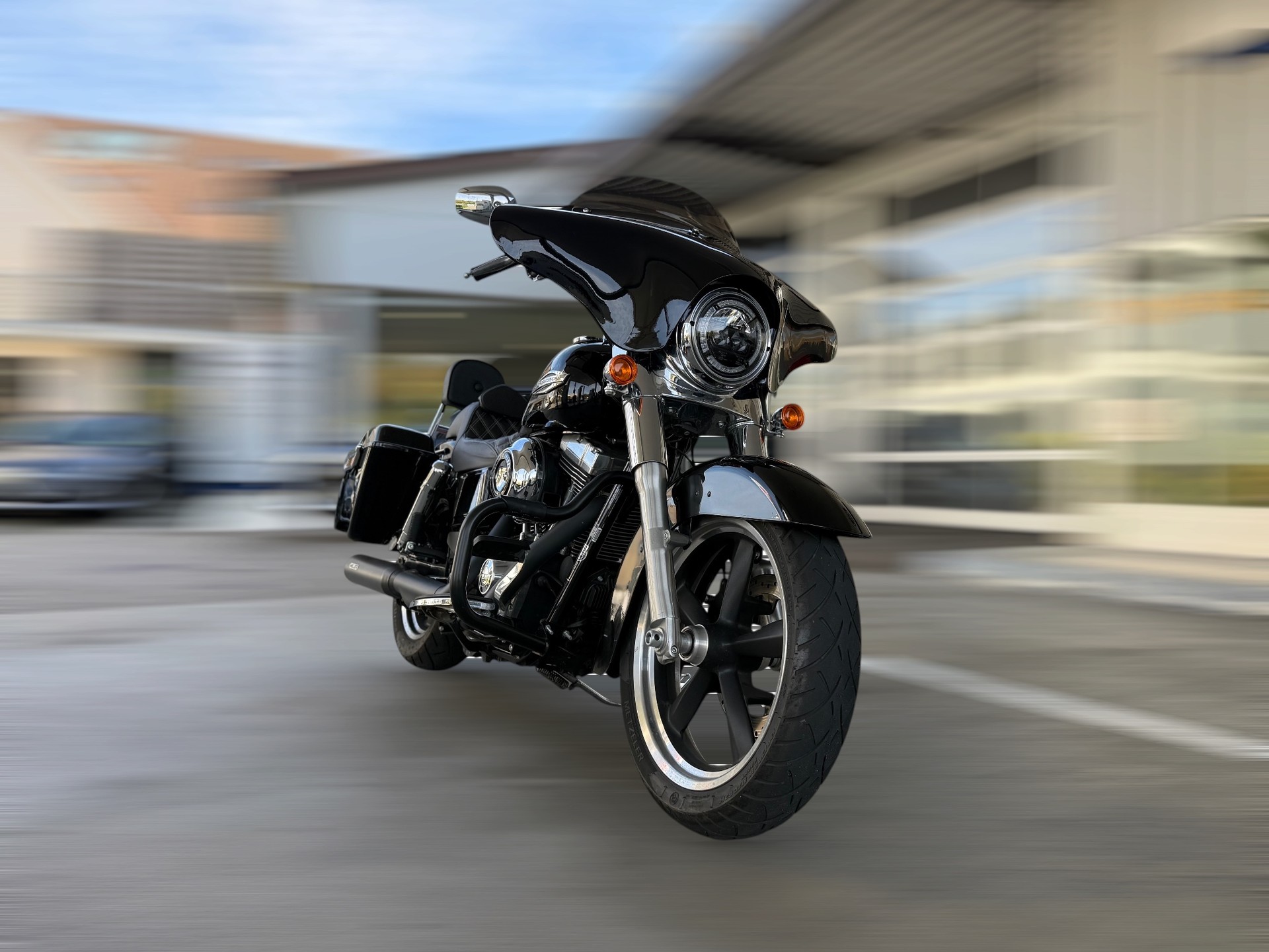 HARLEY-DAVIDSON FLD Dyna Switchback ABS-image-10