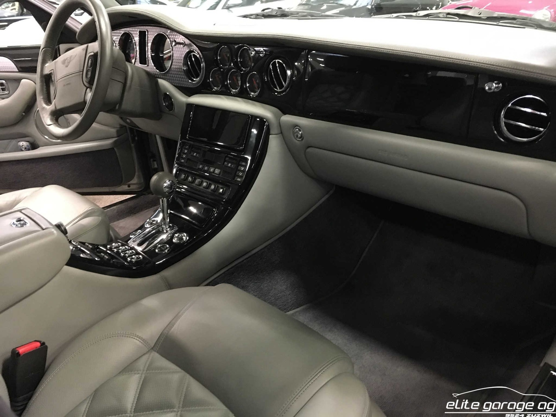 BENTLEY Arnage T-image-10