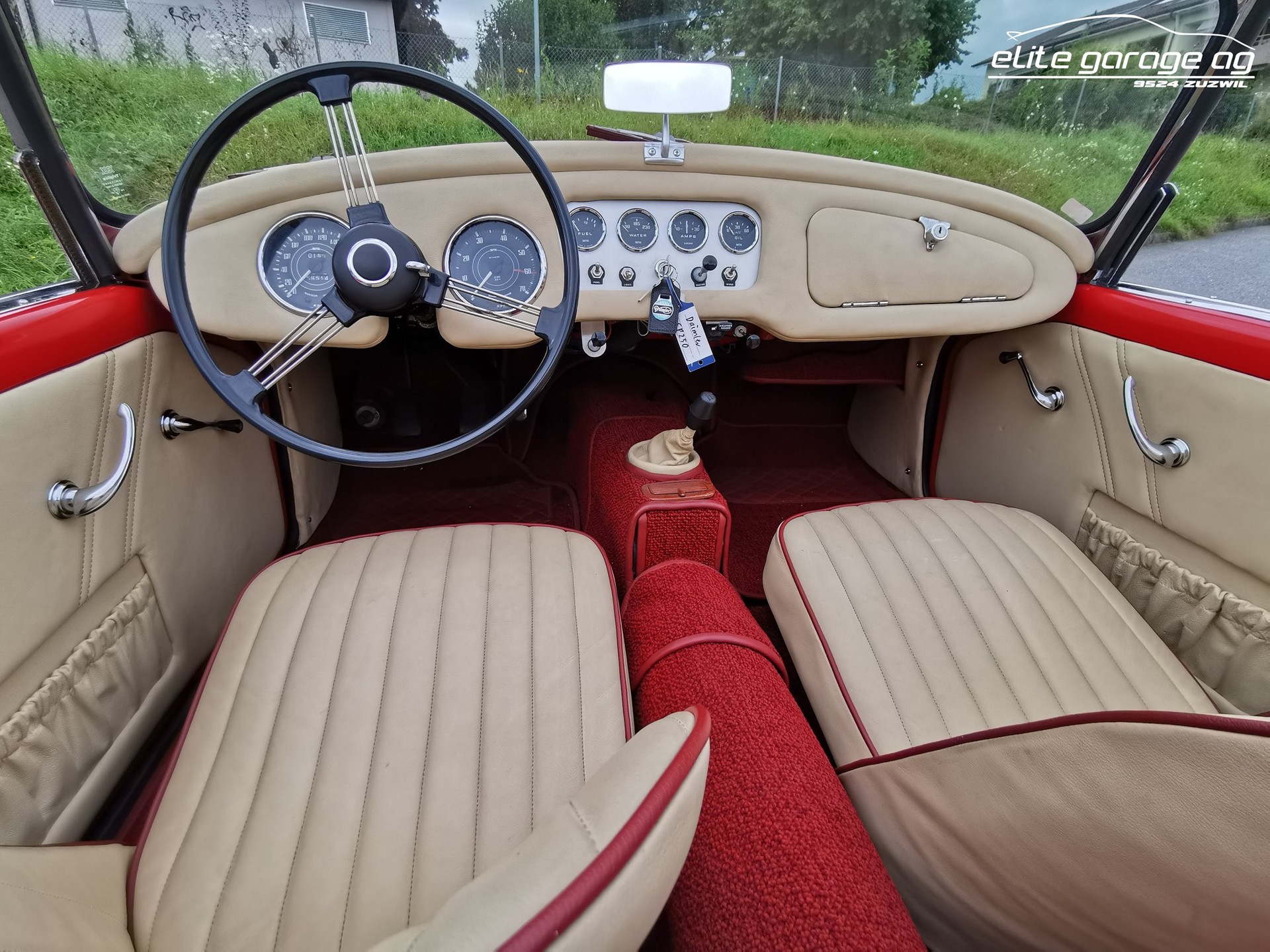 DAIMLER SP 250 V8 LHD-image-12