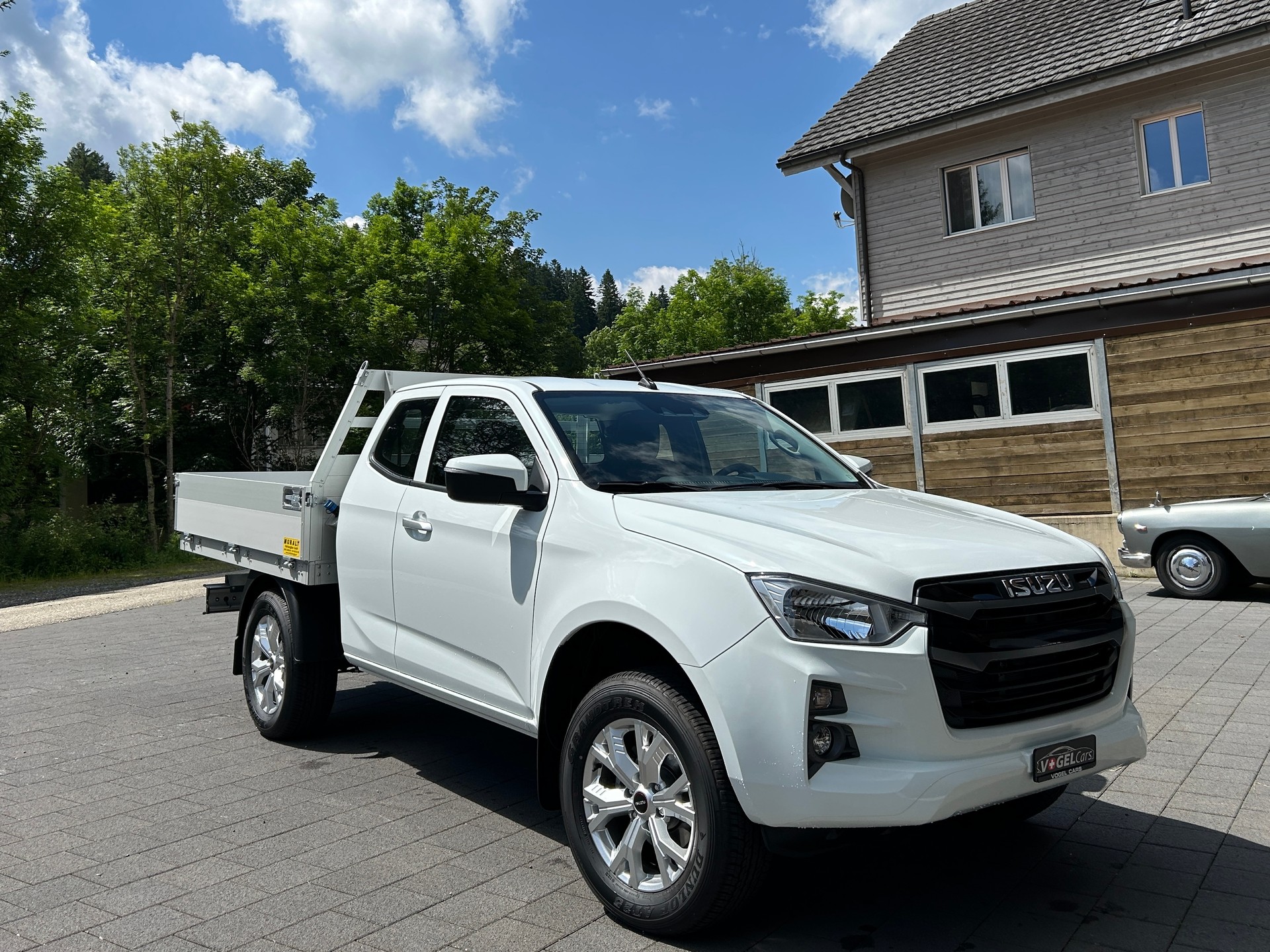 ISUZU D-MAX 1.9 SpaceCab N60BB 4x4-image-1