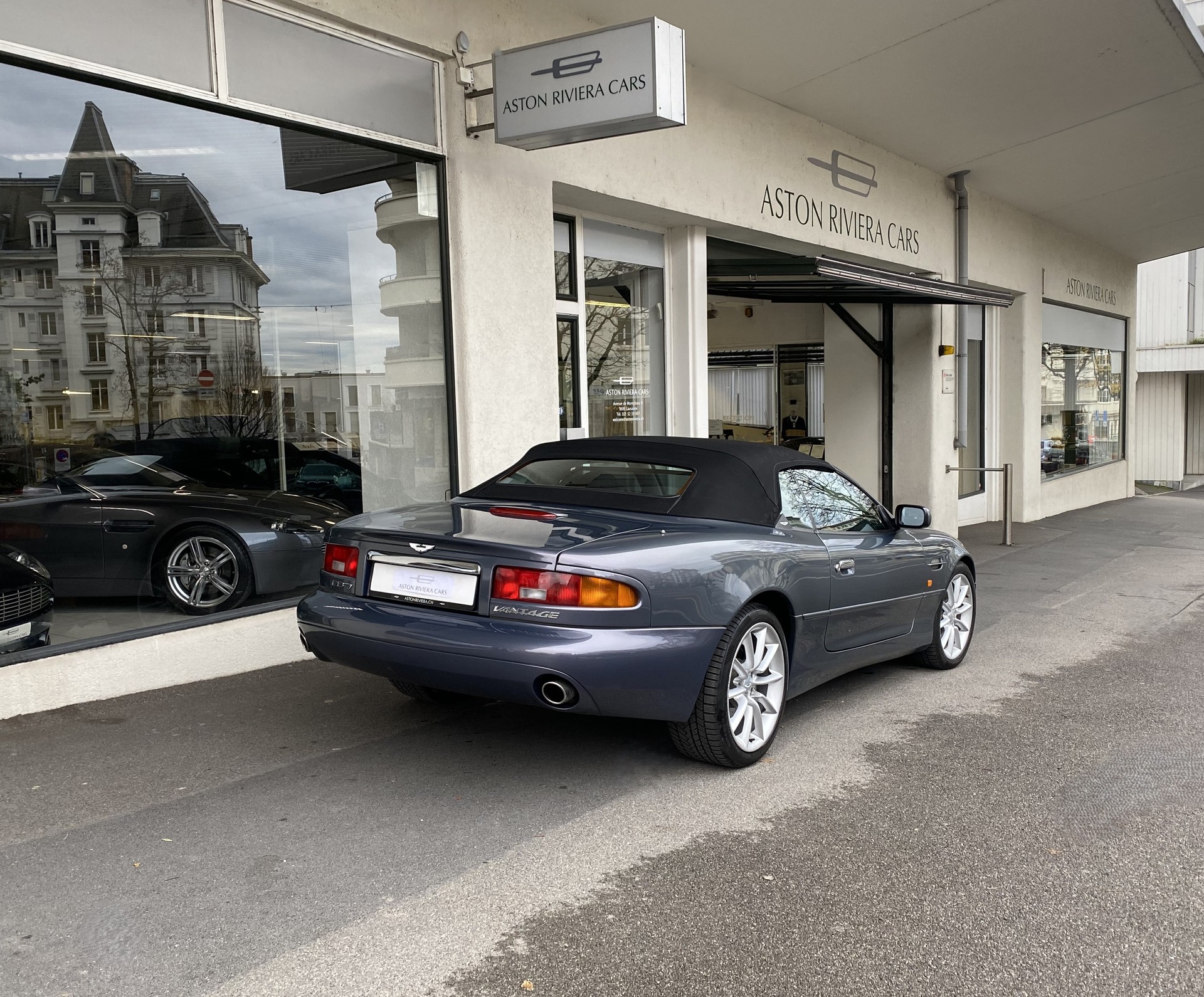 ASTON MARTIN DB7 Vantage Volante-image-8