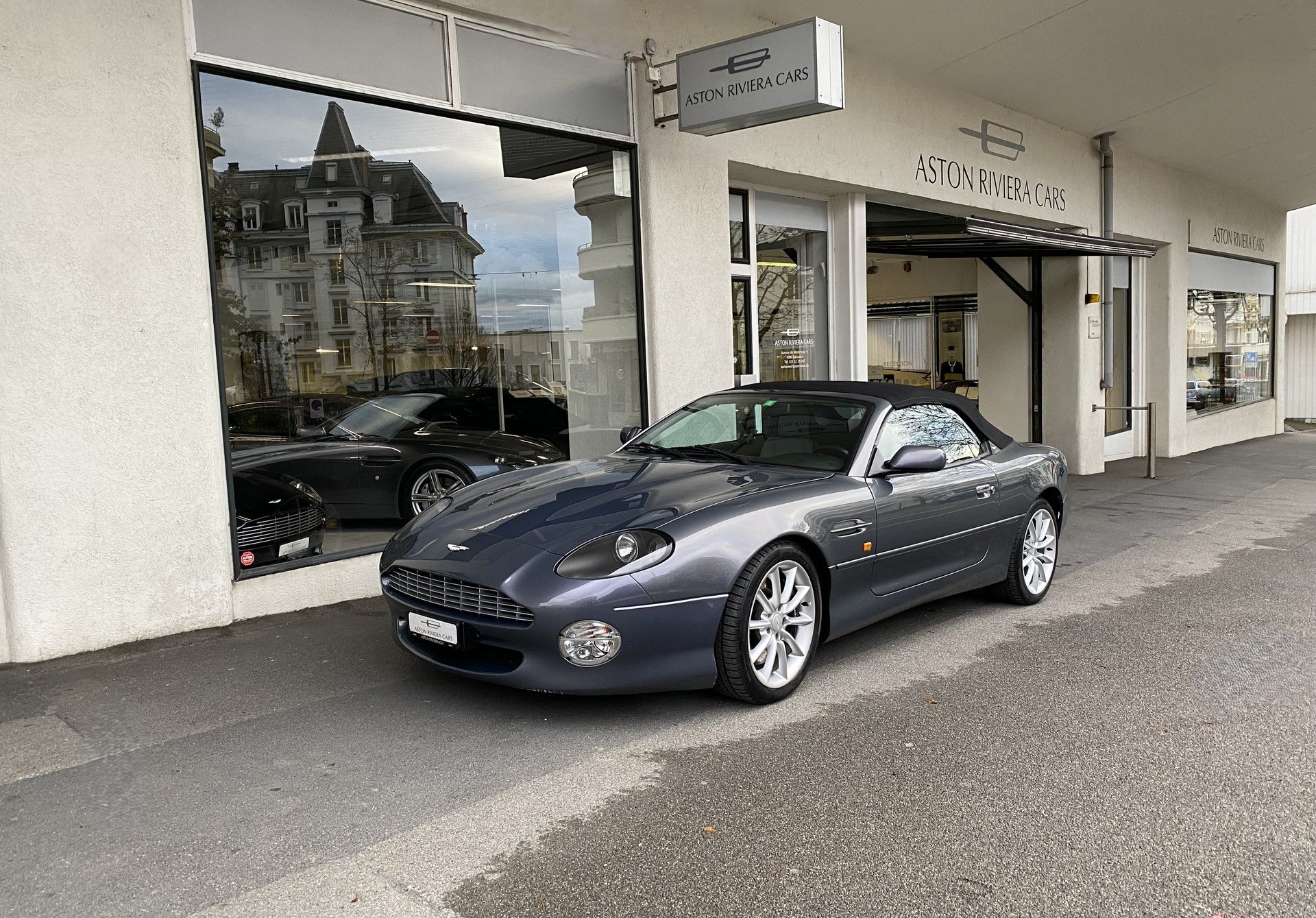 ASTON MARTIN DB7 Vantage Volante-image-1