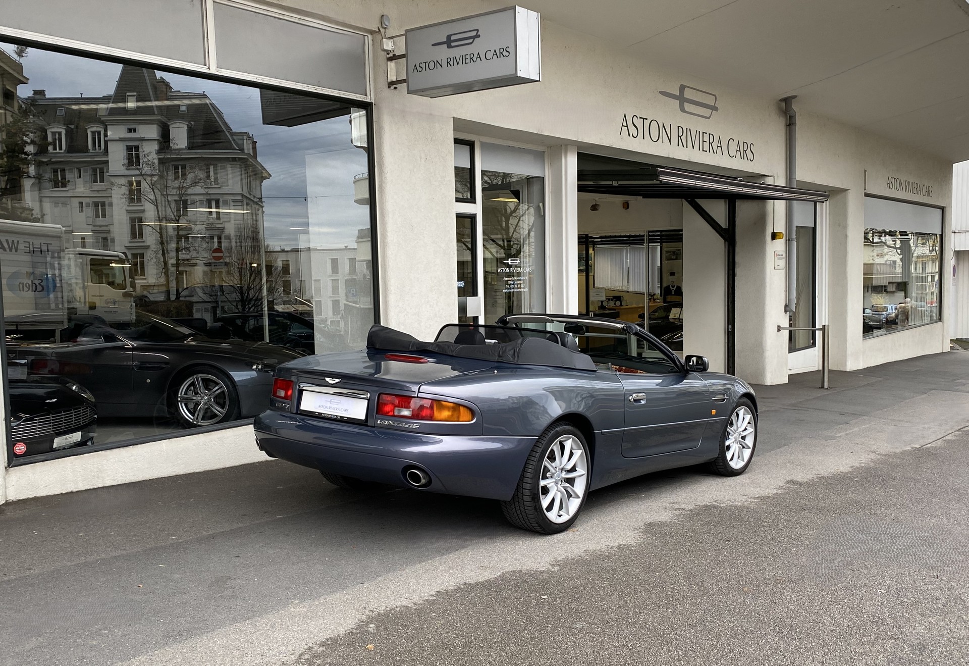 ASTON MARTIN DB7 Vantage Volante-image-7