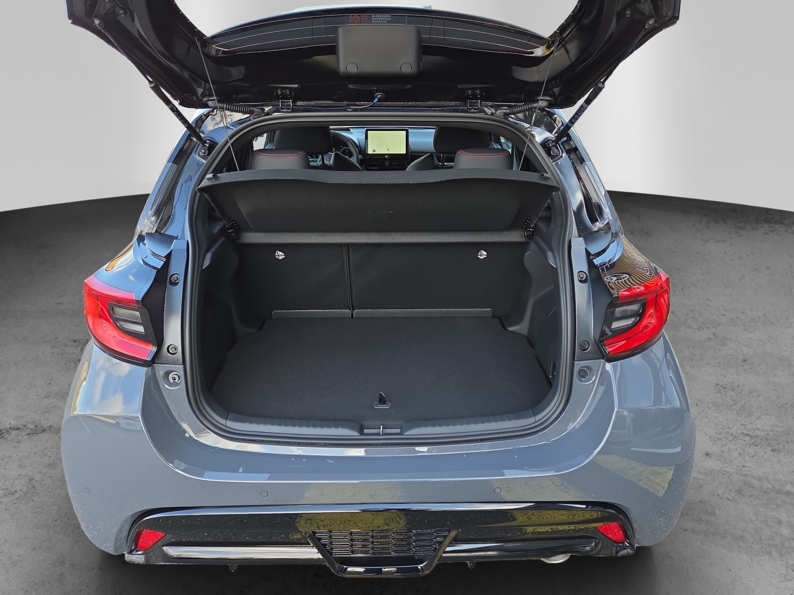 TOYOTA Yaris 1.5 GR Sport e-CVT-image-9