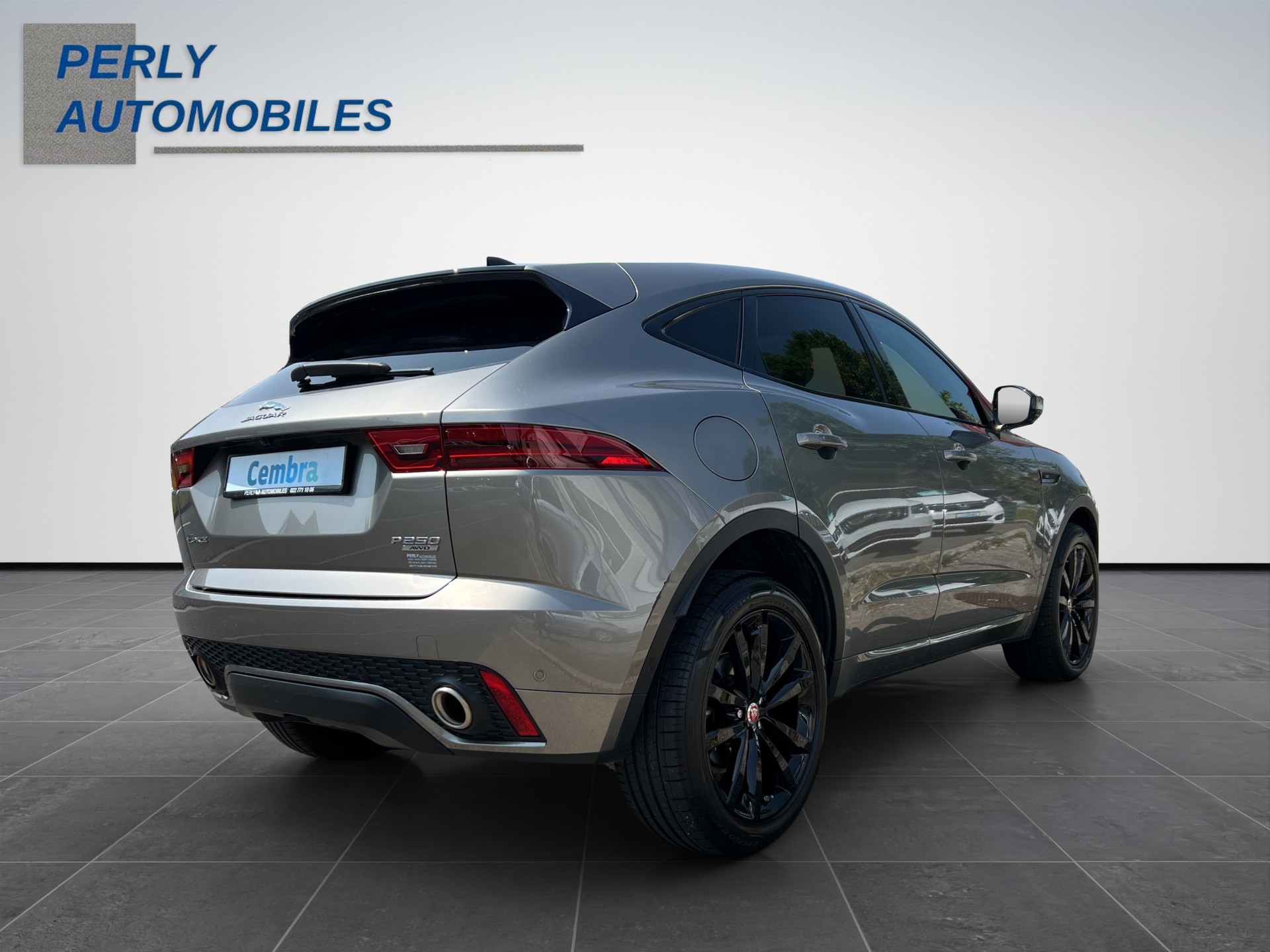 JAGUAR E-Pace P250 R-Dyn. SE AWD-image-5