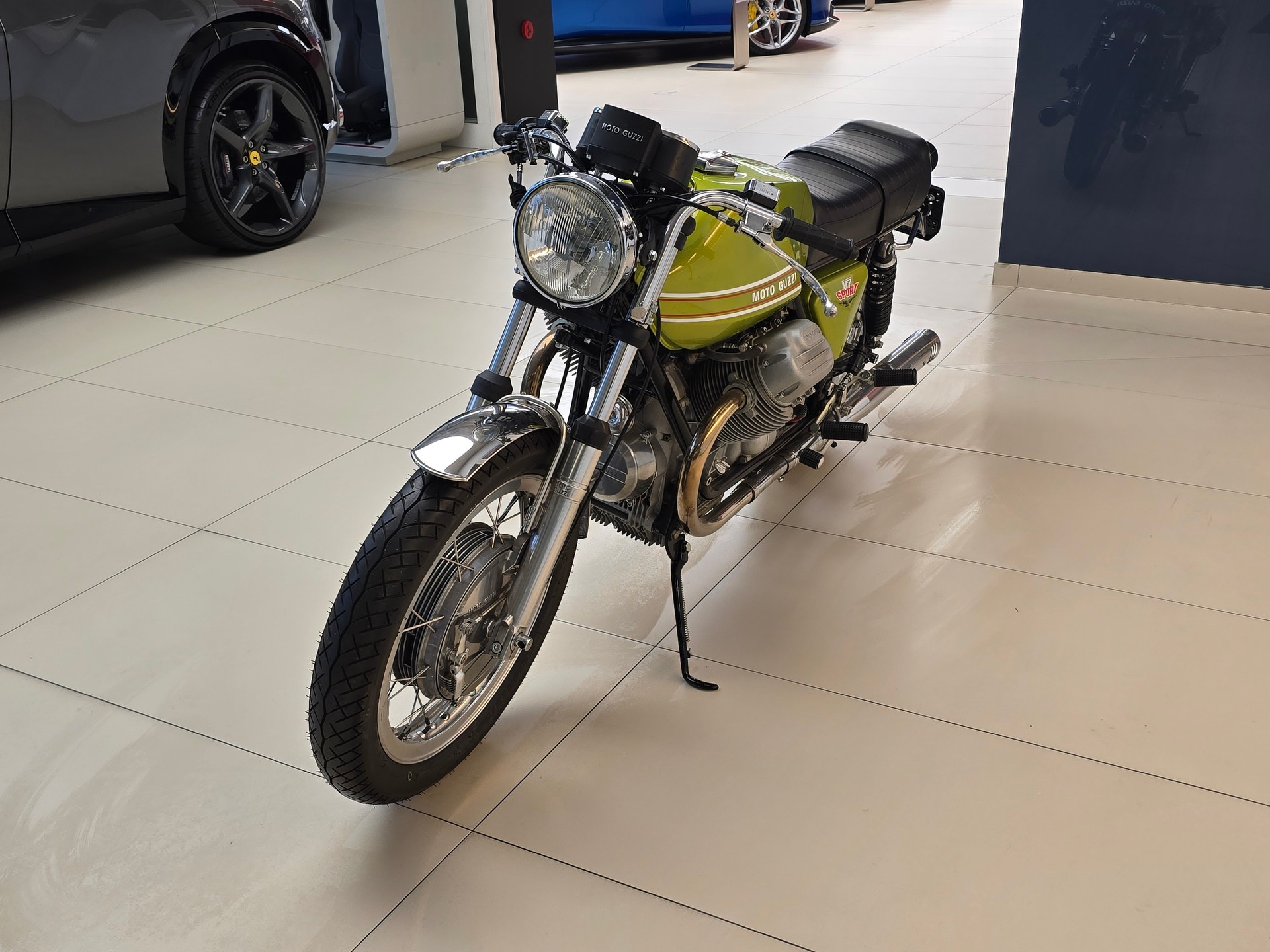 MOTO GUZZI Sport