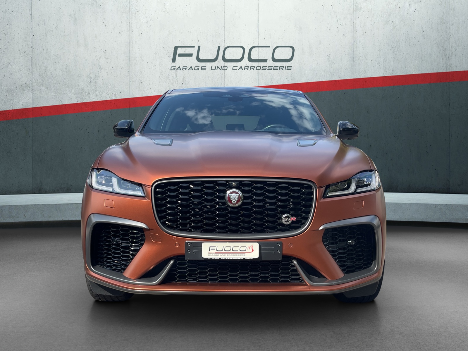 JAGUAR F-Pace 5.0 V8 SVR AWD Automatik-image-7