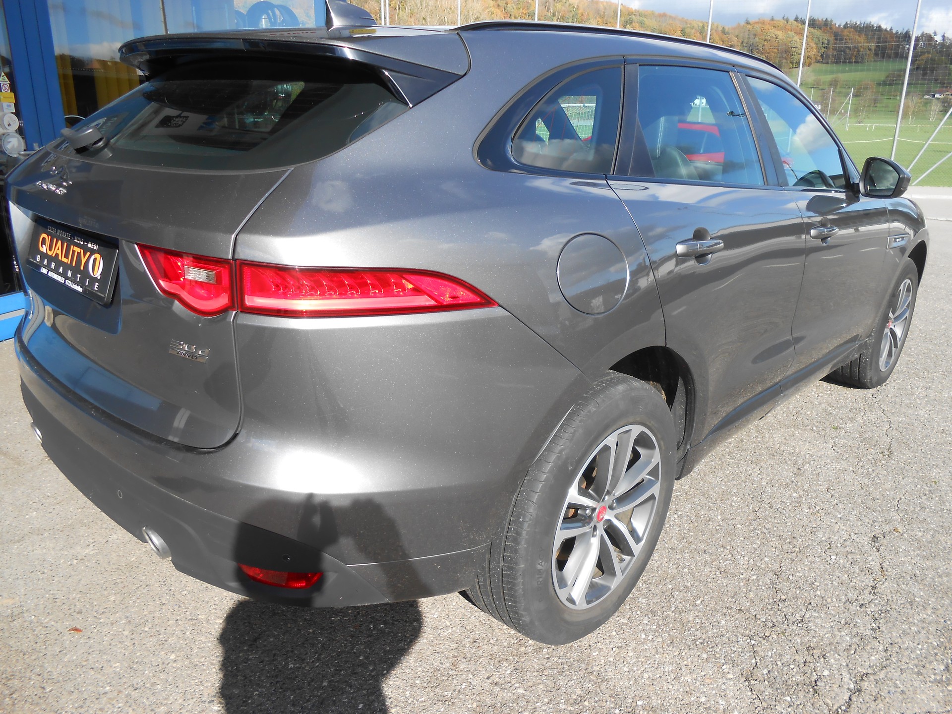 JAGUAR F-Pace 3.0 TD R-Sport AWD Automatik-image-4