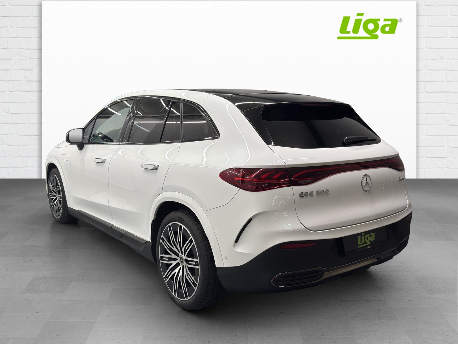 MERCEDES-BENZ EQE 500 Excellence AMG Line-showroom-element-3