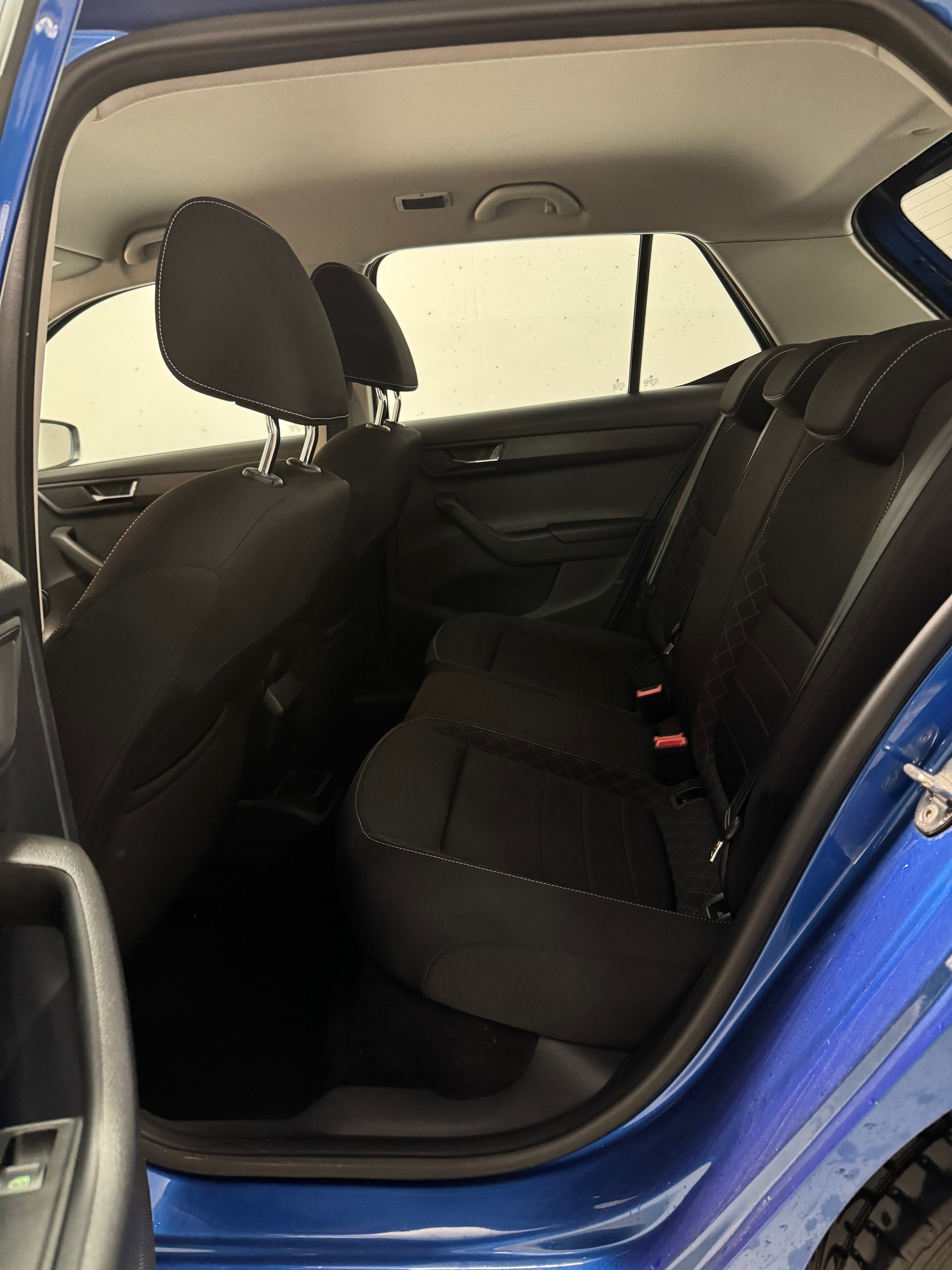 SKODA Fabia 1.2 TSI Ambition-image-8
