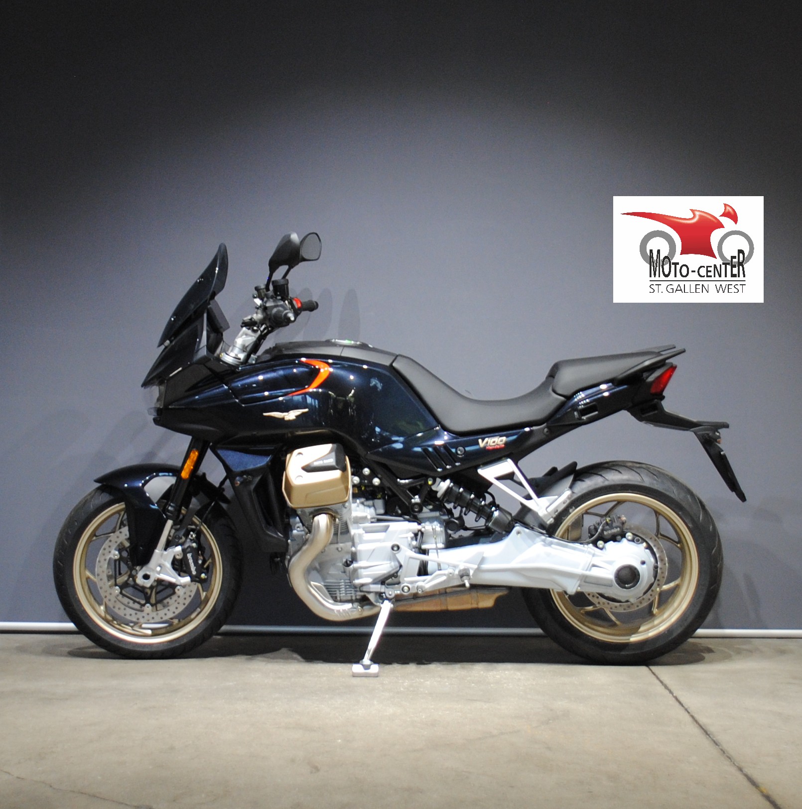 MOTO GUZZI V100 Mandello-image-2