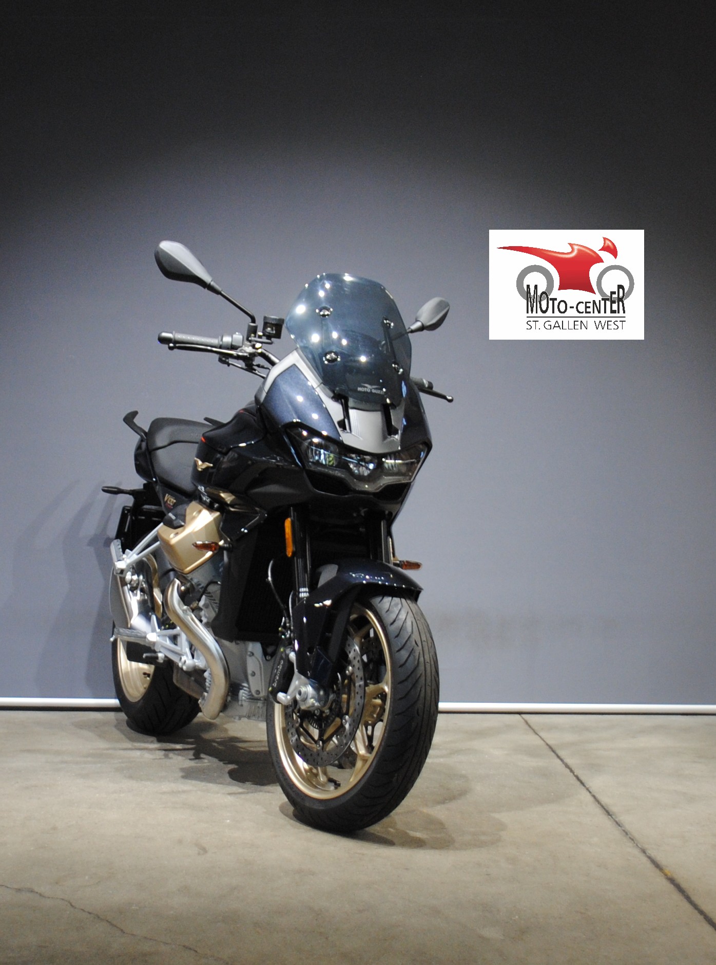 MOTO GUZZI V100 Mandello-image-0