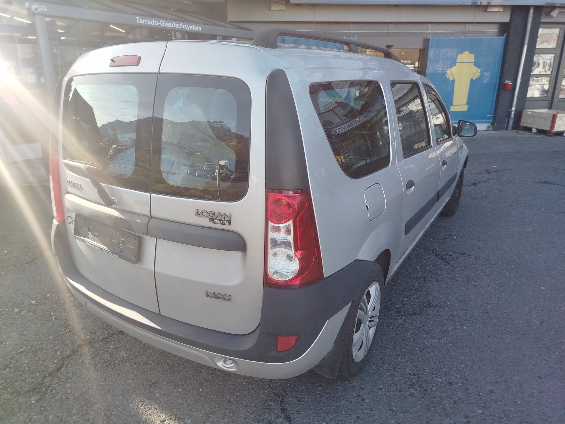 DACIA Logan 1.5 dCi Ambiance-image-5