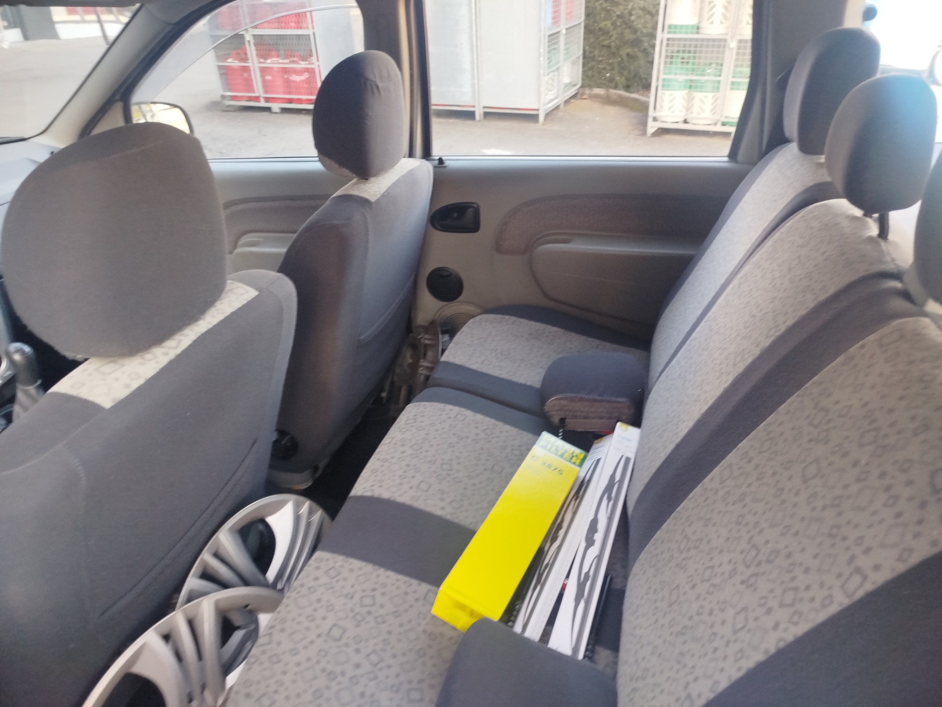 DACIA Logan 1.5 dCi Ambiance-image-10