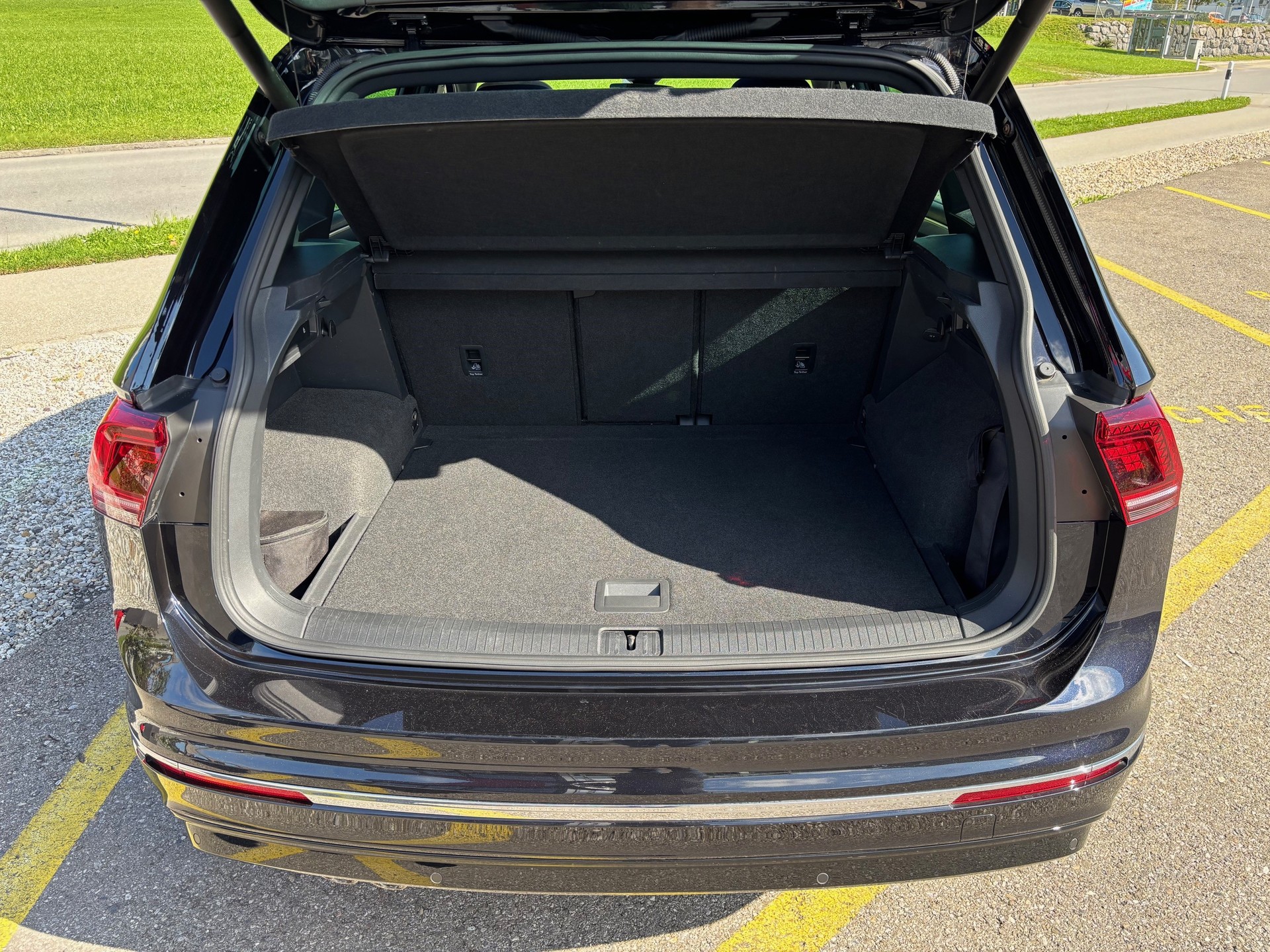 VW Tiguan 2.0TDI DSG R-Line 4Motion-image-14