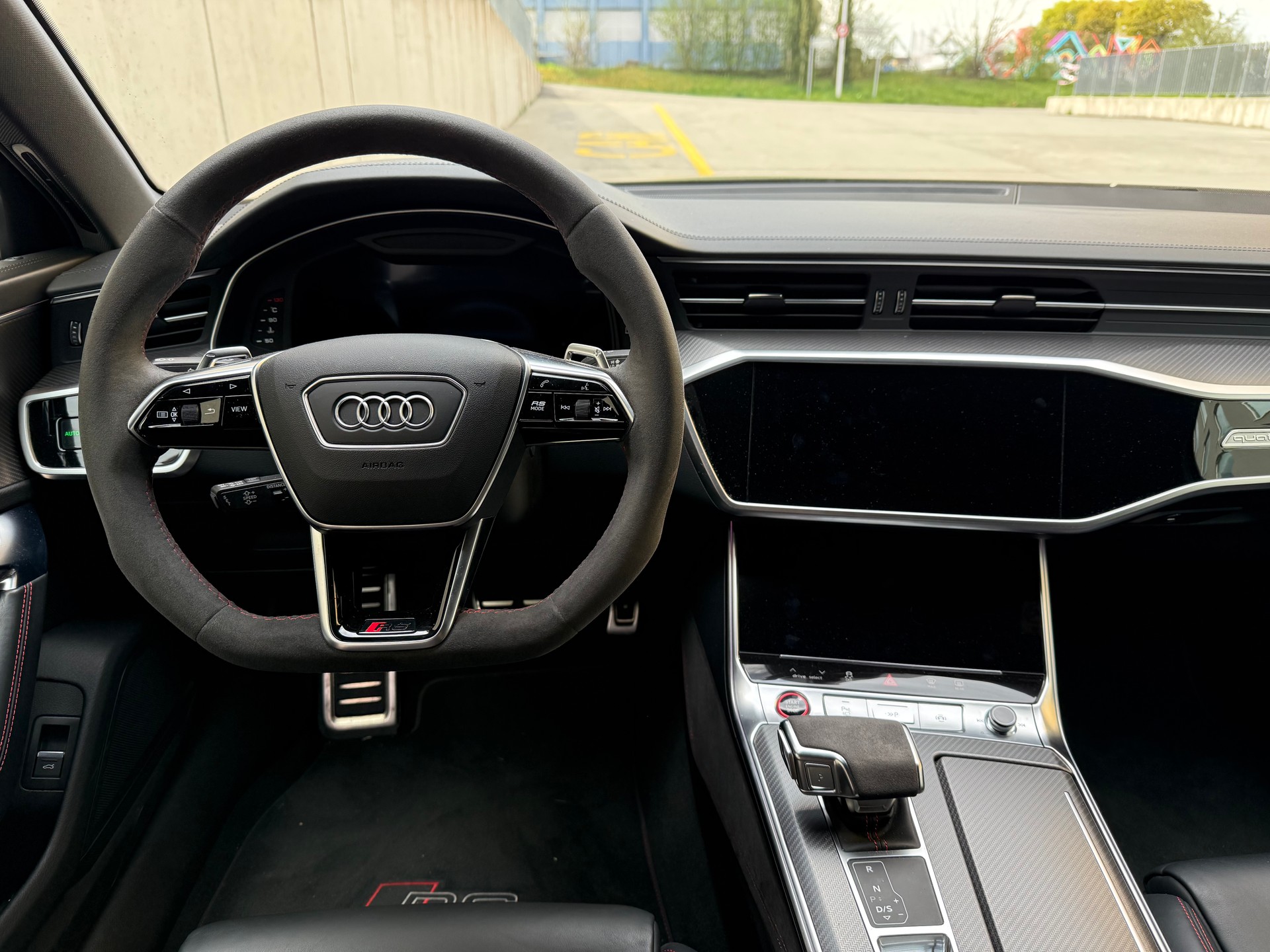 AUDI RS6 Avant 4.0 TFSI V8 quattro-image-10