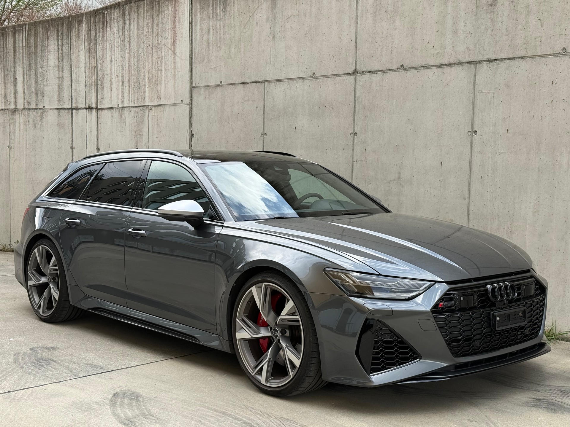 AUDI RS6 Avant 4.0 TFSI V8 quattro-image-6