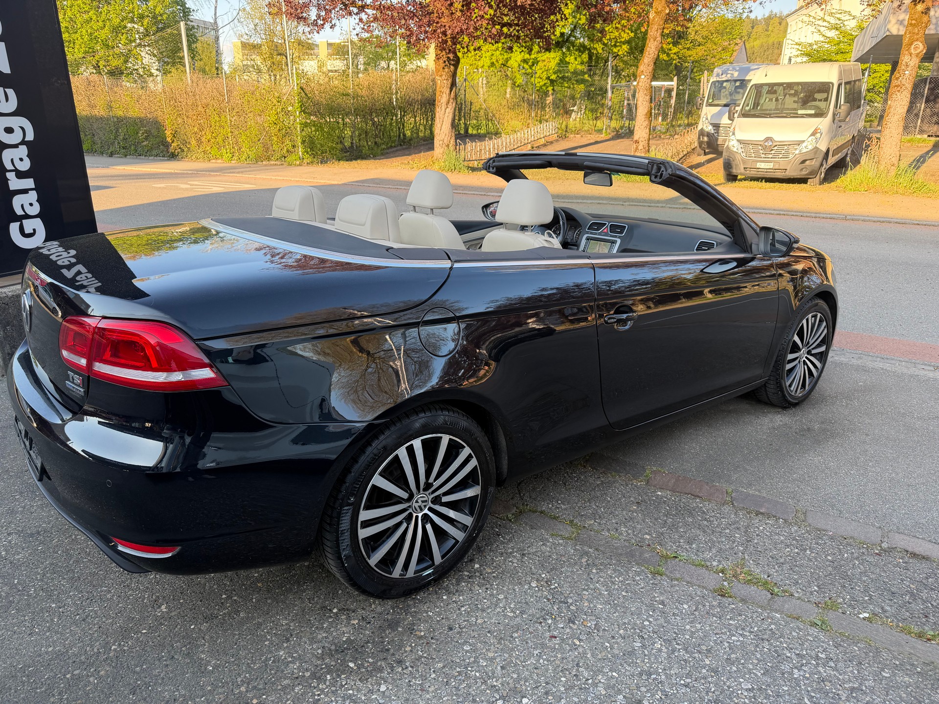 VW Eos 1.4 TSI BlueMotion Technology-image-8