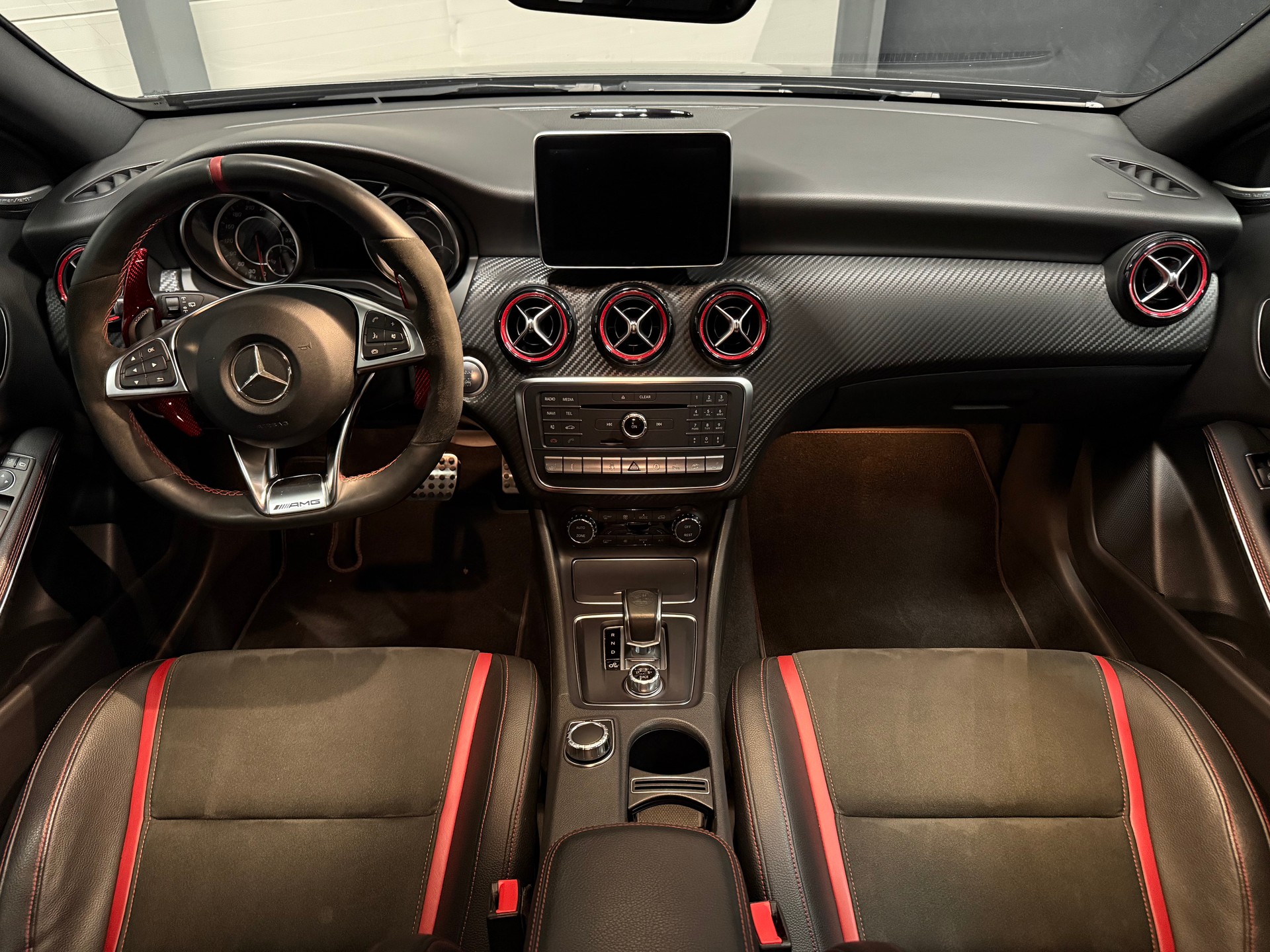 MERCEDES-BENZ A 45 AMG 4m " PERFORMANCE "-image-7