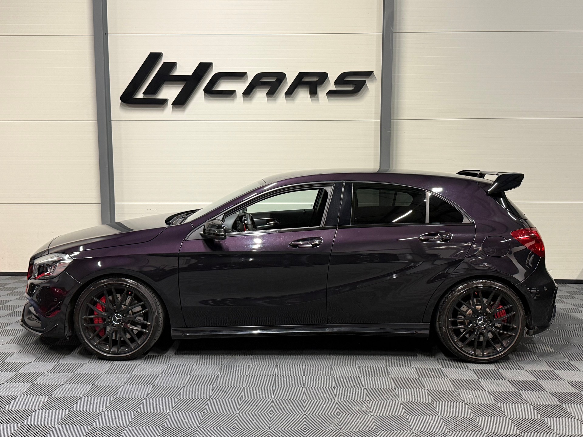 MERCEDES-BENZ A 45 AMG 4m " PERFORMANCE "-image-1