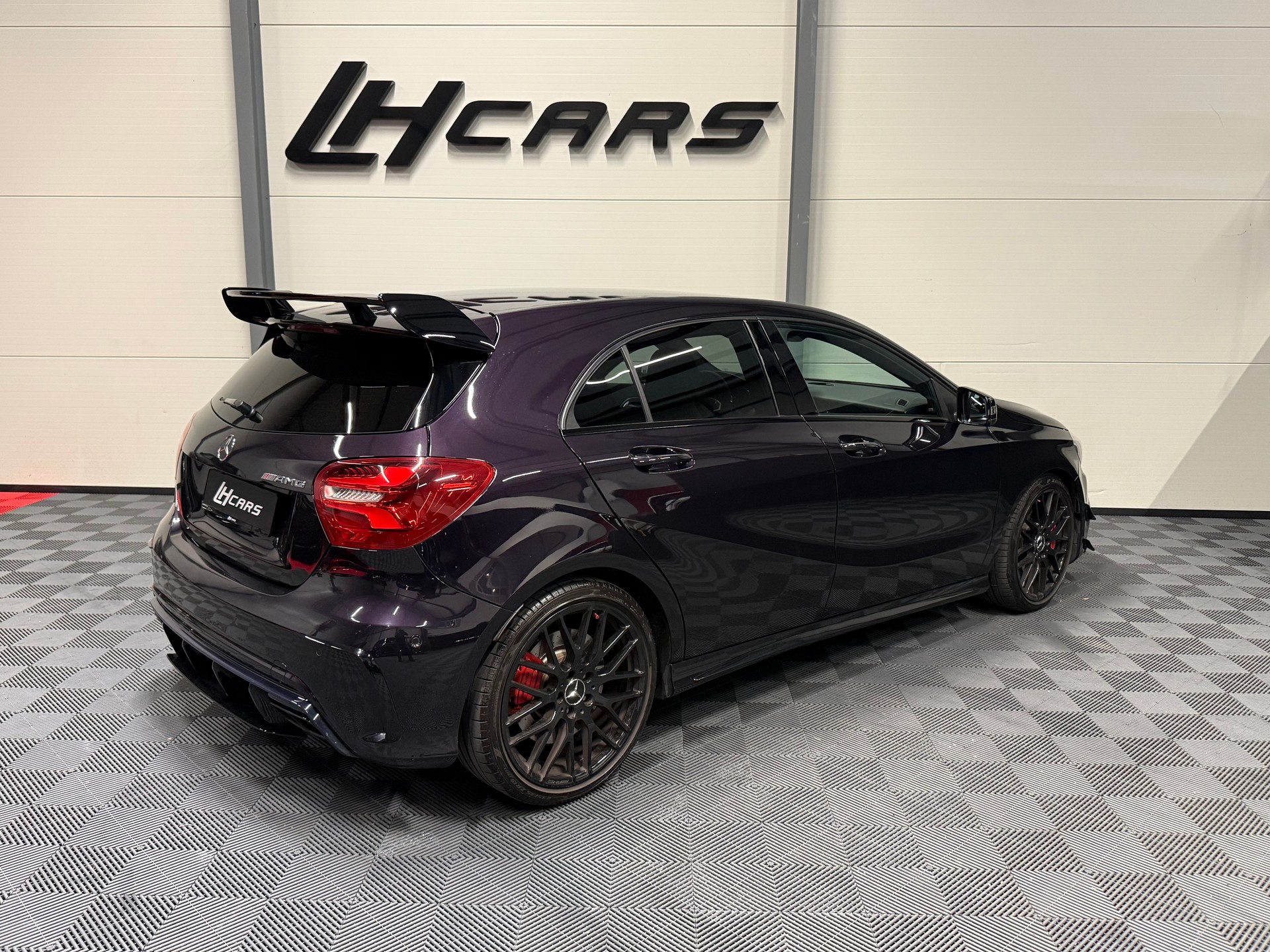 MERCEDES-BENZ A 45 AMG 4m " PERFORMANCE "-image-3