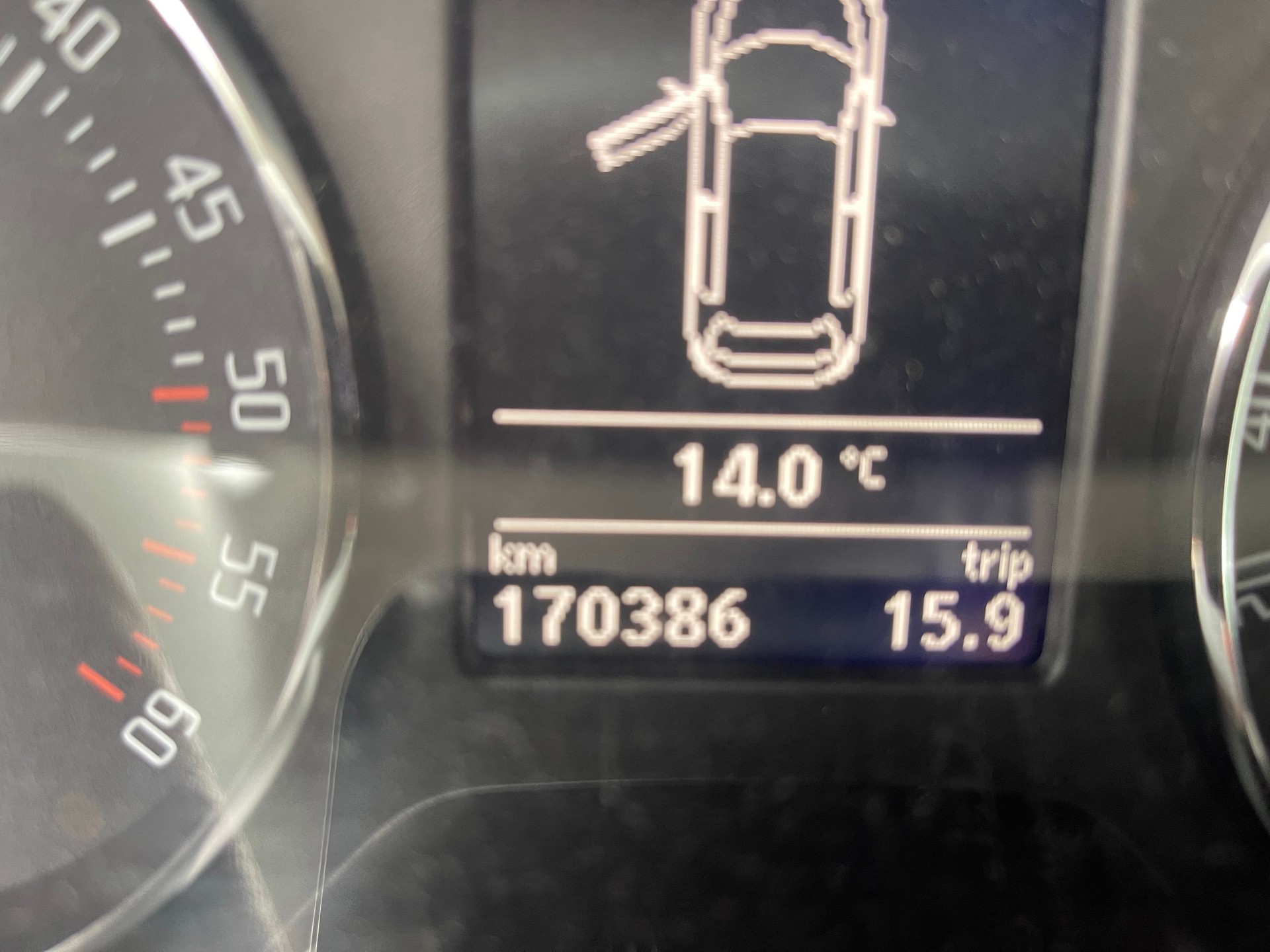 SKODA Fabia 1.2 TDI Greenline-image-12
