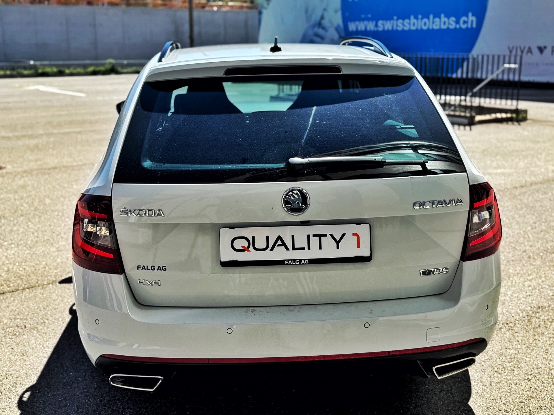 SKODA Octavia Combi 2.0 TDI RS 4x4 DSG-image-5