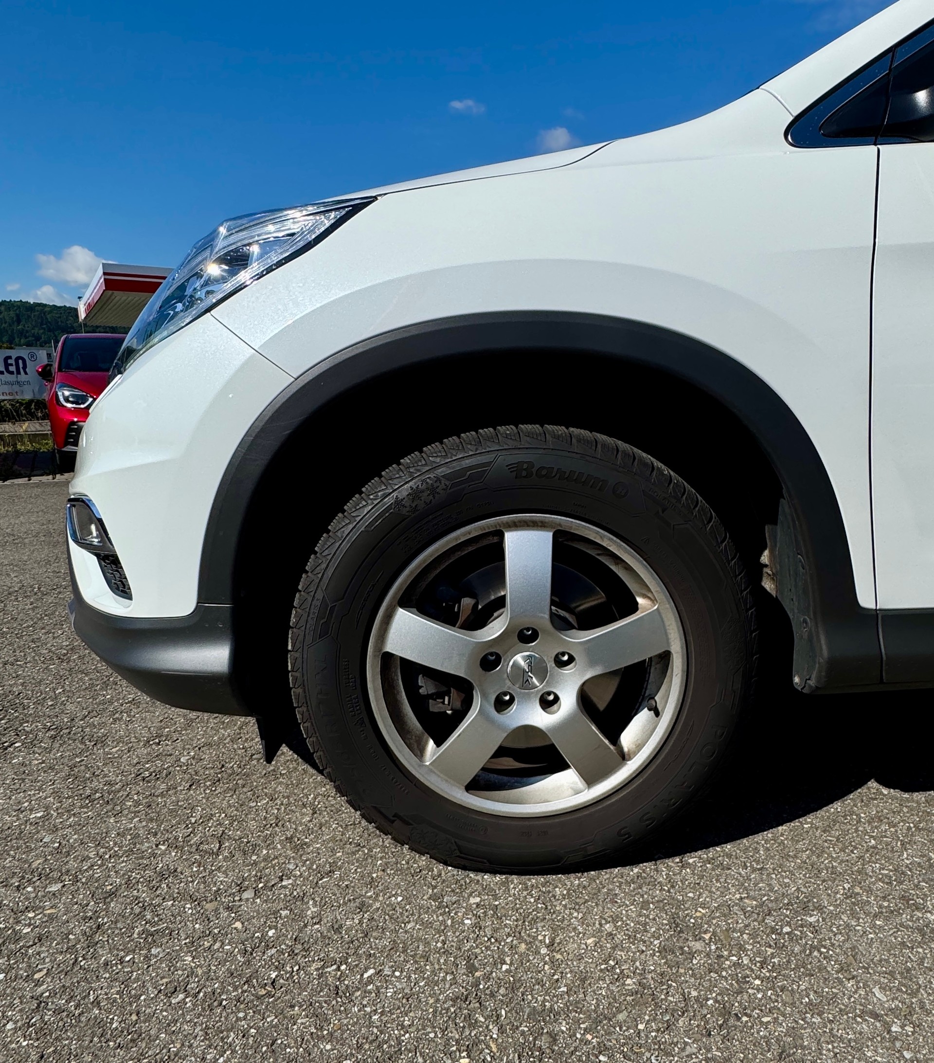 HONDA CR-V 1.6 i-DTEC Executive 4WD Automatic CH Fahrzeug aus 1. Hand, Unfallfrei, Scheckheftgepflegt, AHK, 8-fach bereift.-showroom-element-1