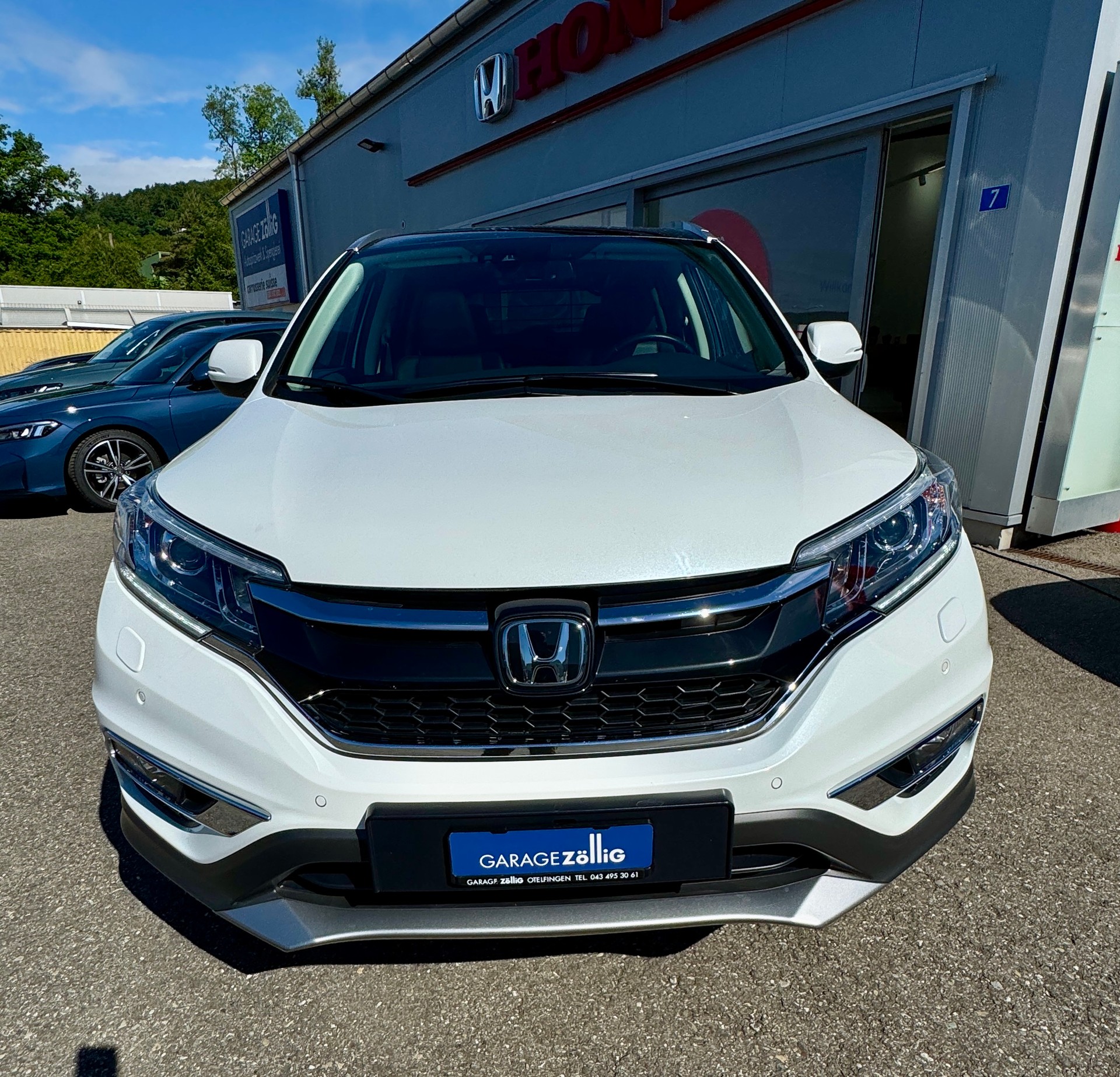 HONDA CR-V 1.6 i-DTEC Executive 4WD Automatic CH Fahrzeug aus 1. Hand, Unfallfrei, Scheckheftgepflegt, AHK, 8-fach bereift.-showroom-element-2