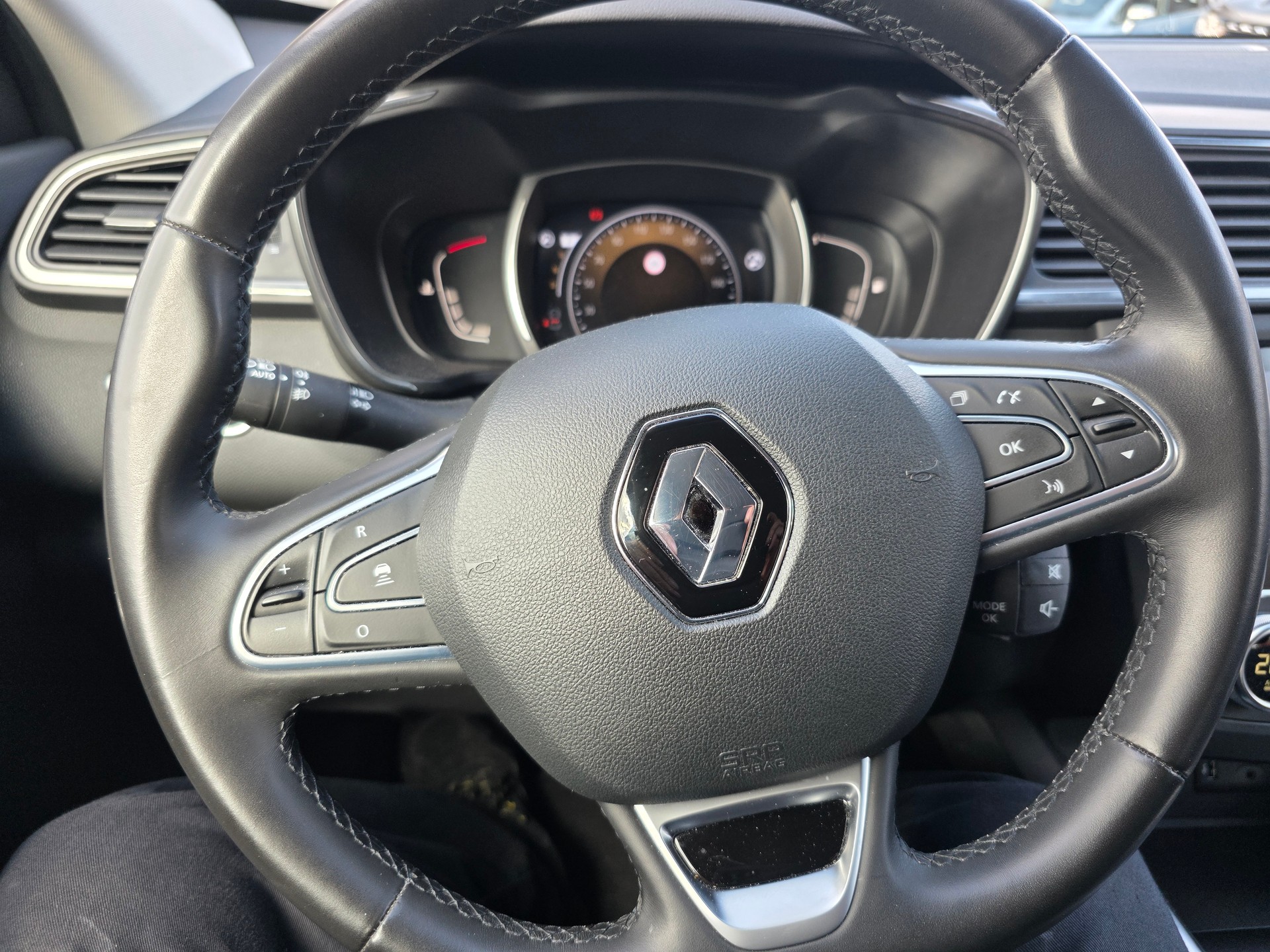 RENAULT Kadjar 1.3 16V Turbo Techno EDC-image-9