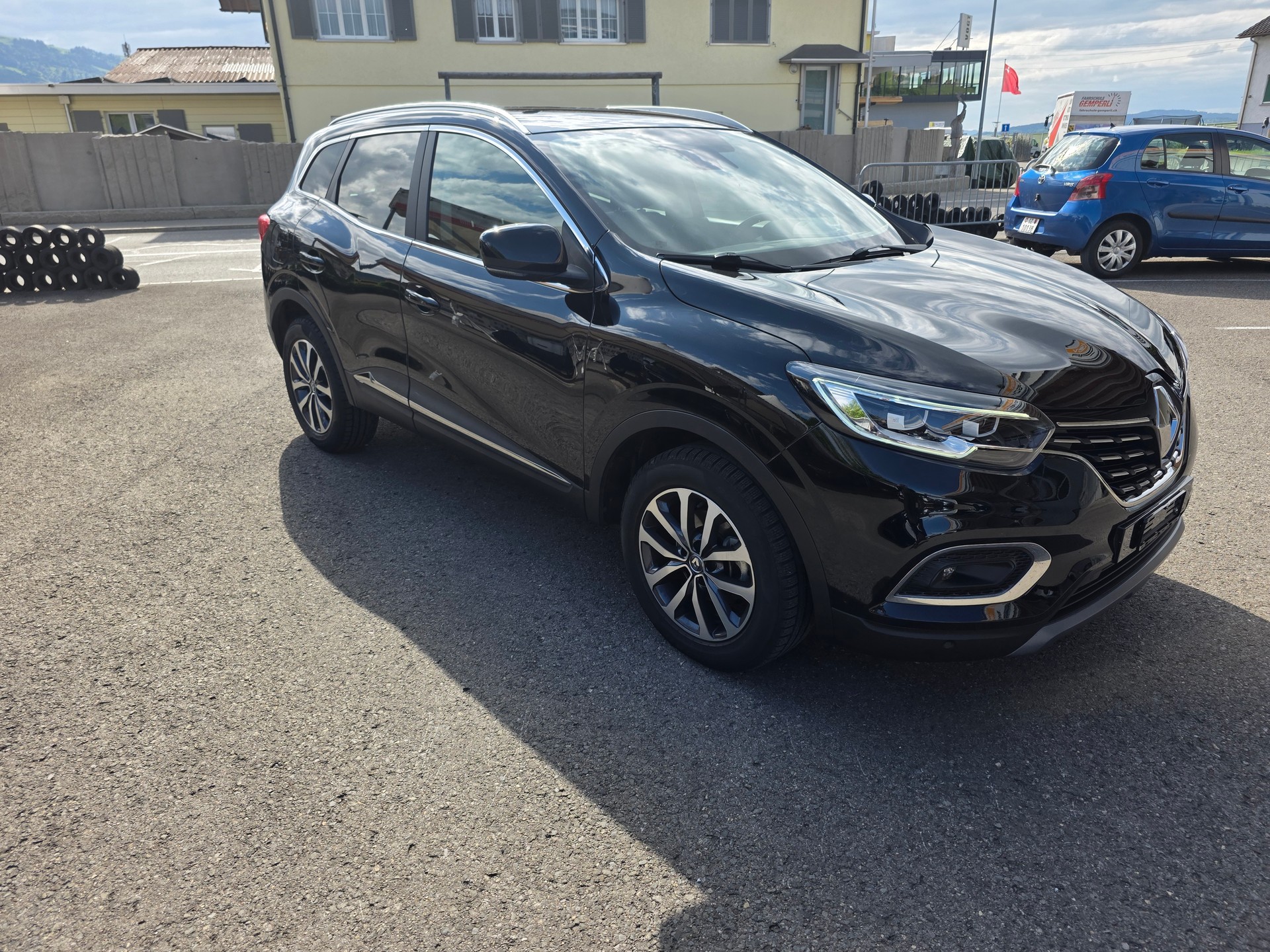 RENAULT Kadjar 1.3 16V Turbo Techno EDC-image-4