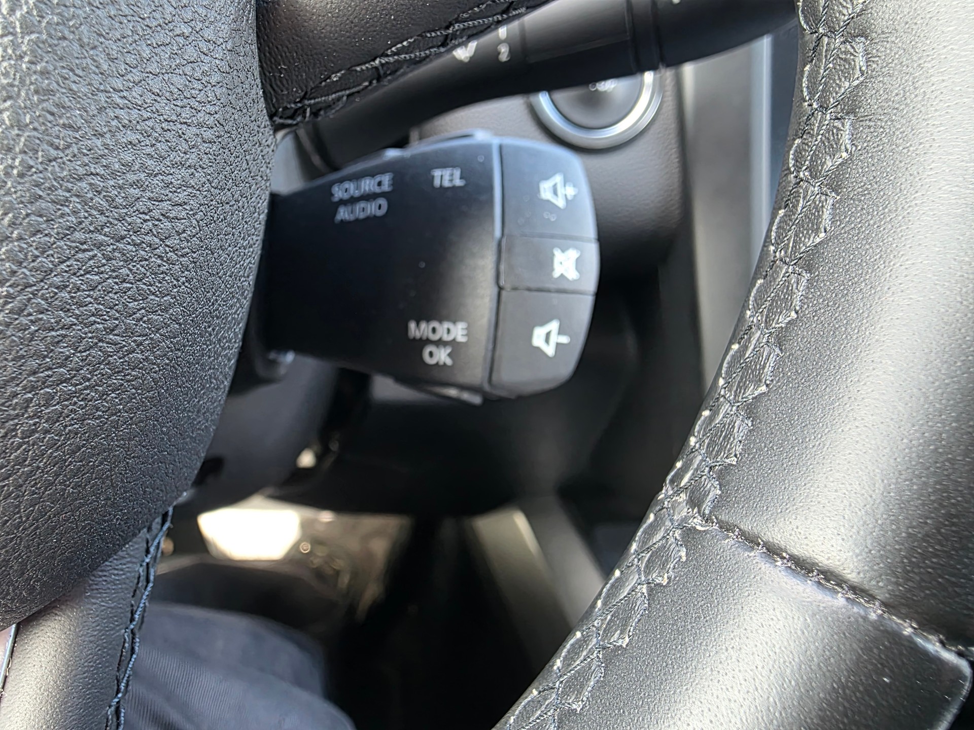 RENAULT Kadjar 1.3 16V Turbo Techno EDC-image-14