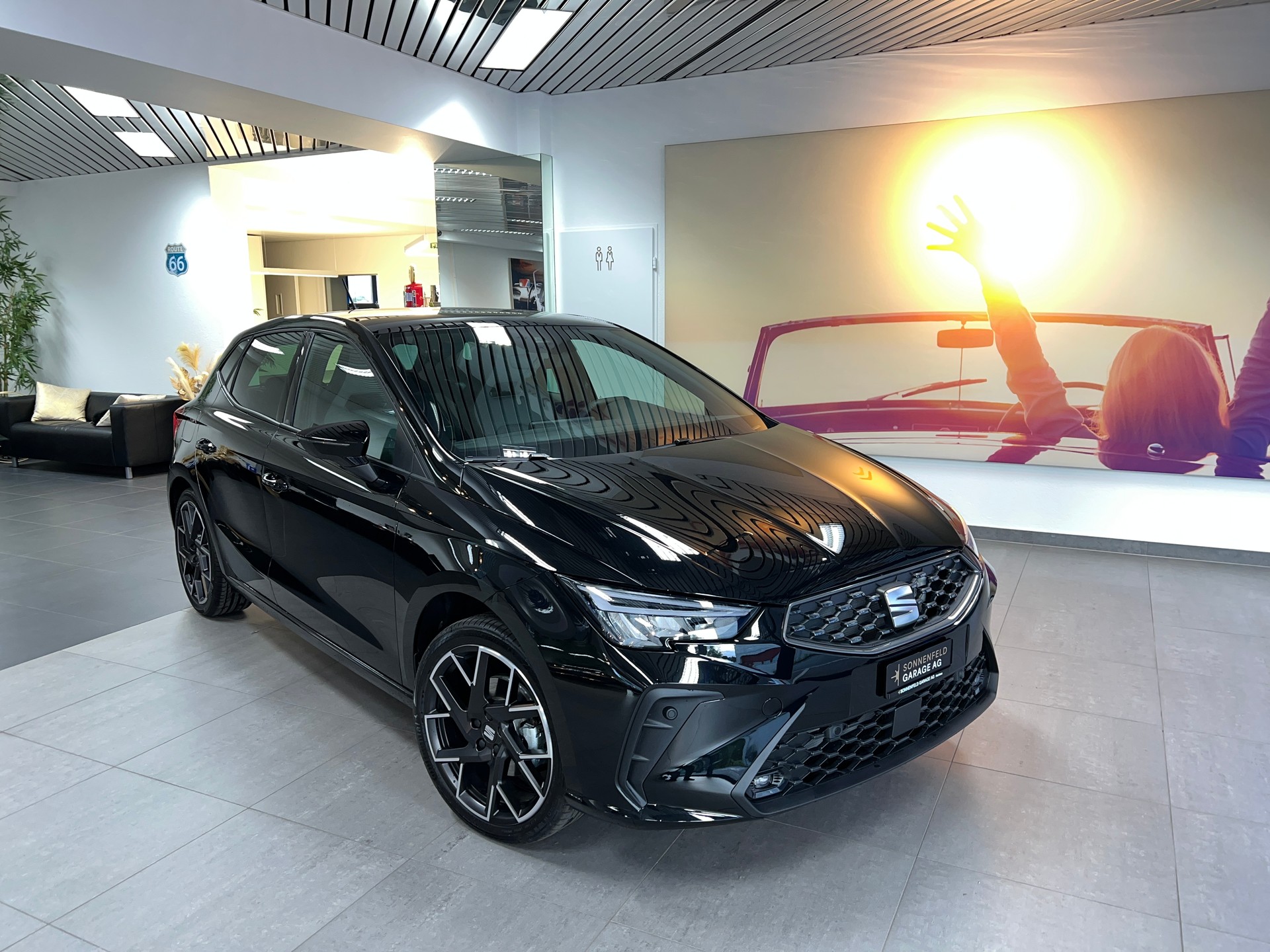 SEAT Ibiza 1.5 EcoTSI Move FR DSG / Neustes Modell / 5 Jahre Garantie-showroom-element-1