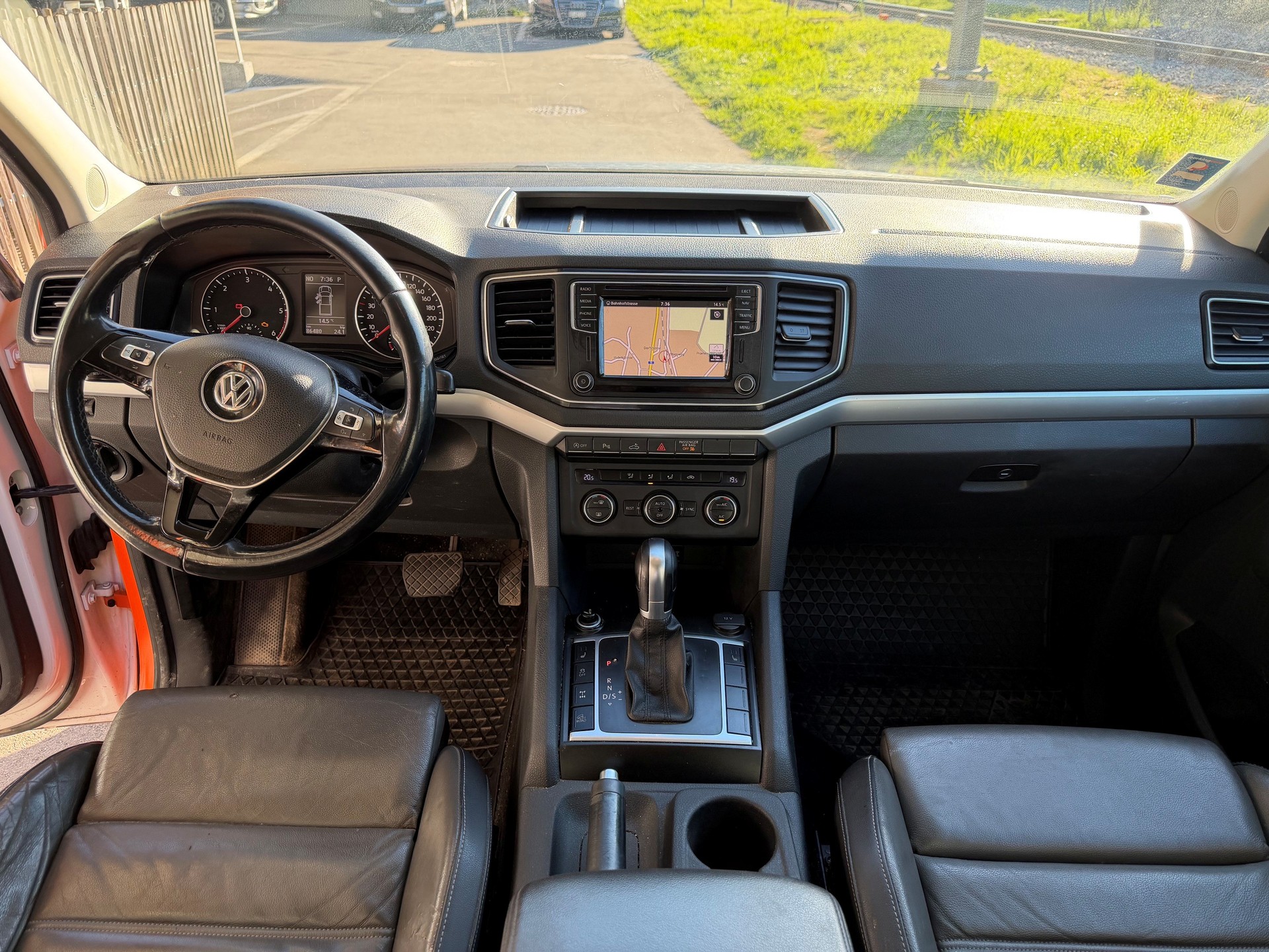 VW Amarok 3.0TDI Highline 4Motion Automatic-image-8