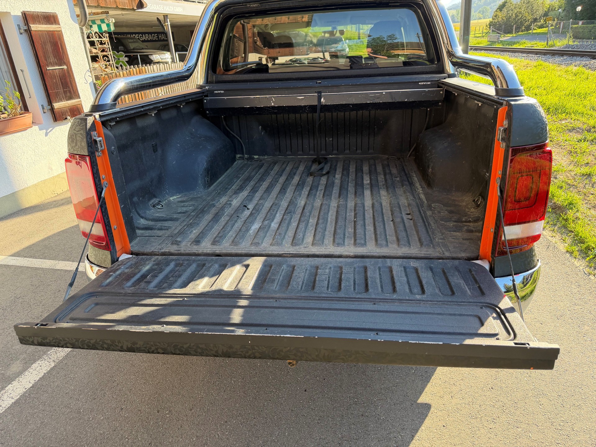 VW Amarok 3.0TDI Highline 4Motion Automatic-image-12