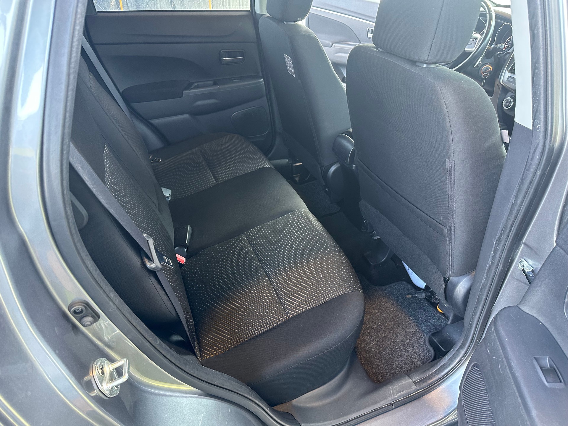 MITSUBISHI ASX 2.2 DID Intense 4WD Automatic-image-9