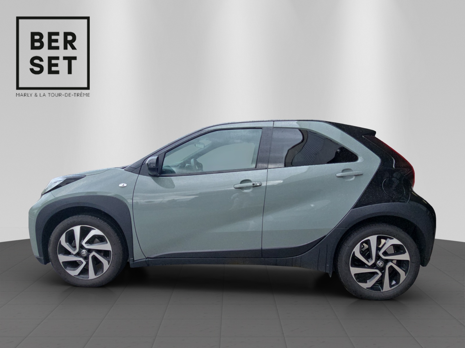 TOYOTA Aygo X 1.0 VVT-i Trend-showroom-element-1