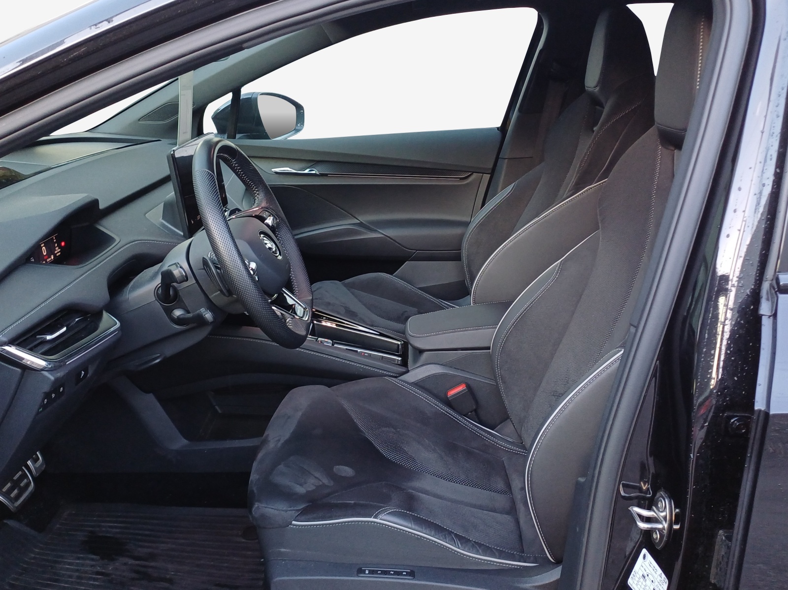 SKODA Enyaq iV 80x SportLine-image-8