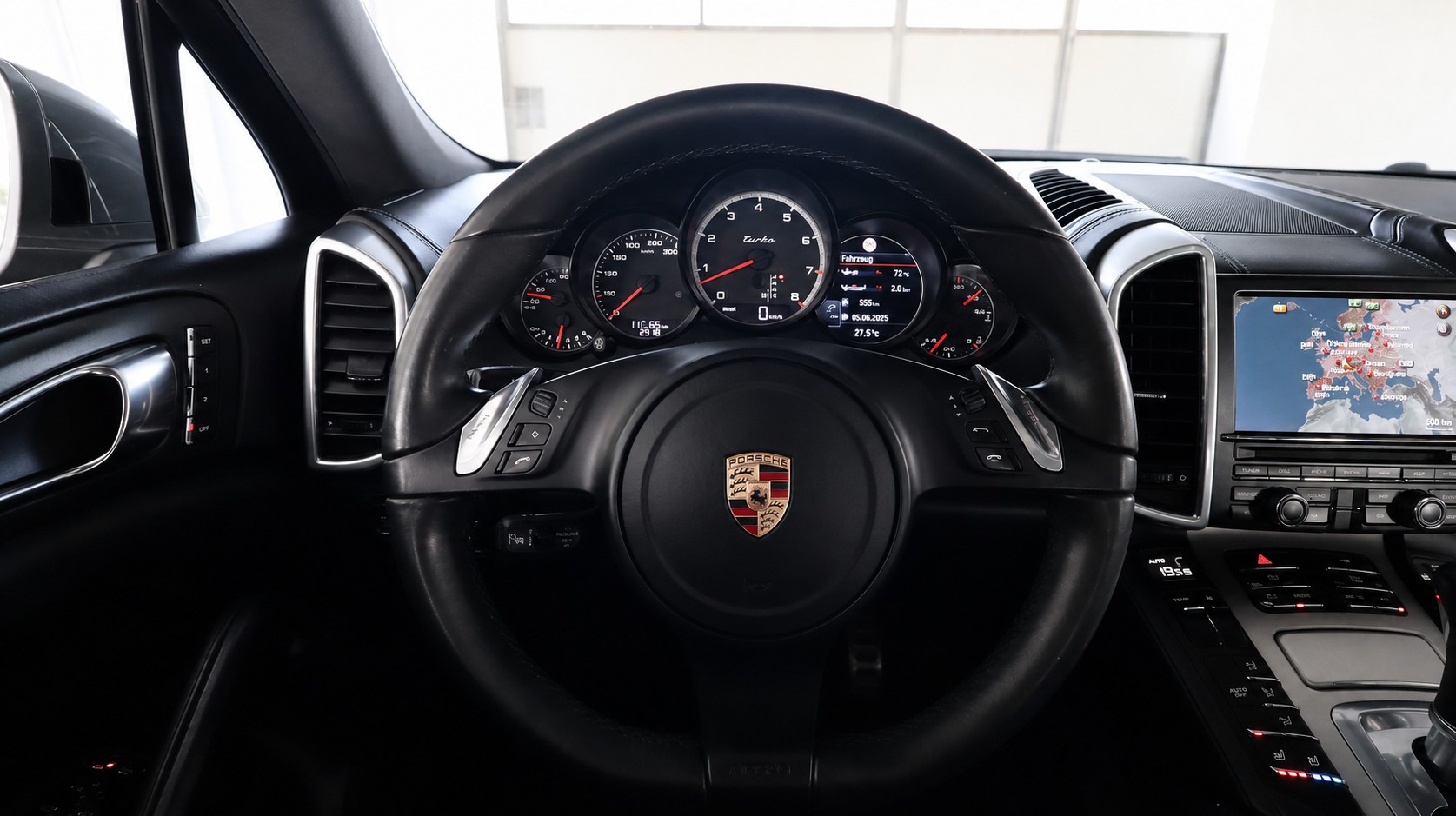 PORSCHE Cayenne 4.8 V8 Turbo TipT-image-6