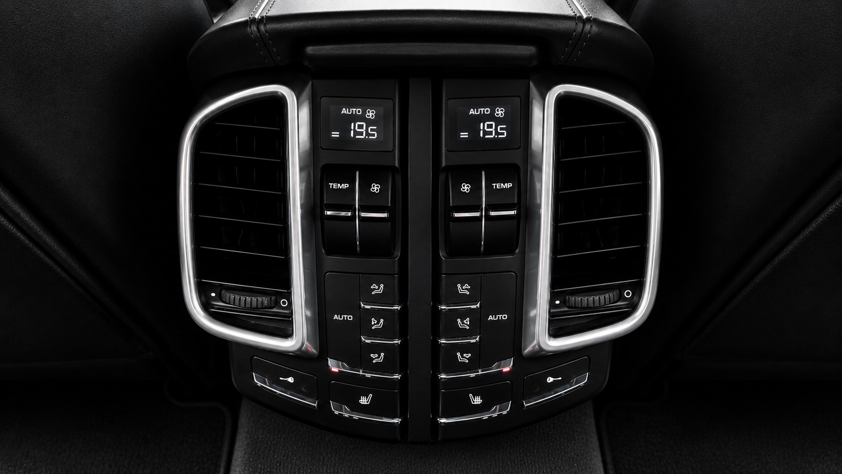 PORSCHE Cayenne 4.8 V8 Turbo TipT-image-14