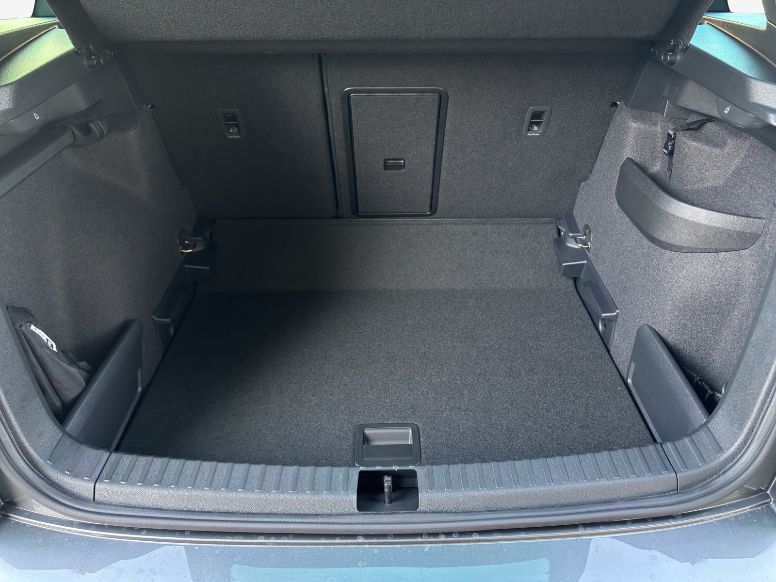 SKODA Karoq 2.0 TSI Dynamic Limited Edition 4x4 DSG-image-13