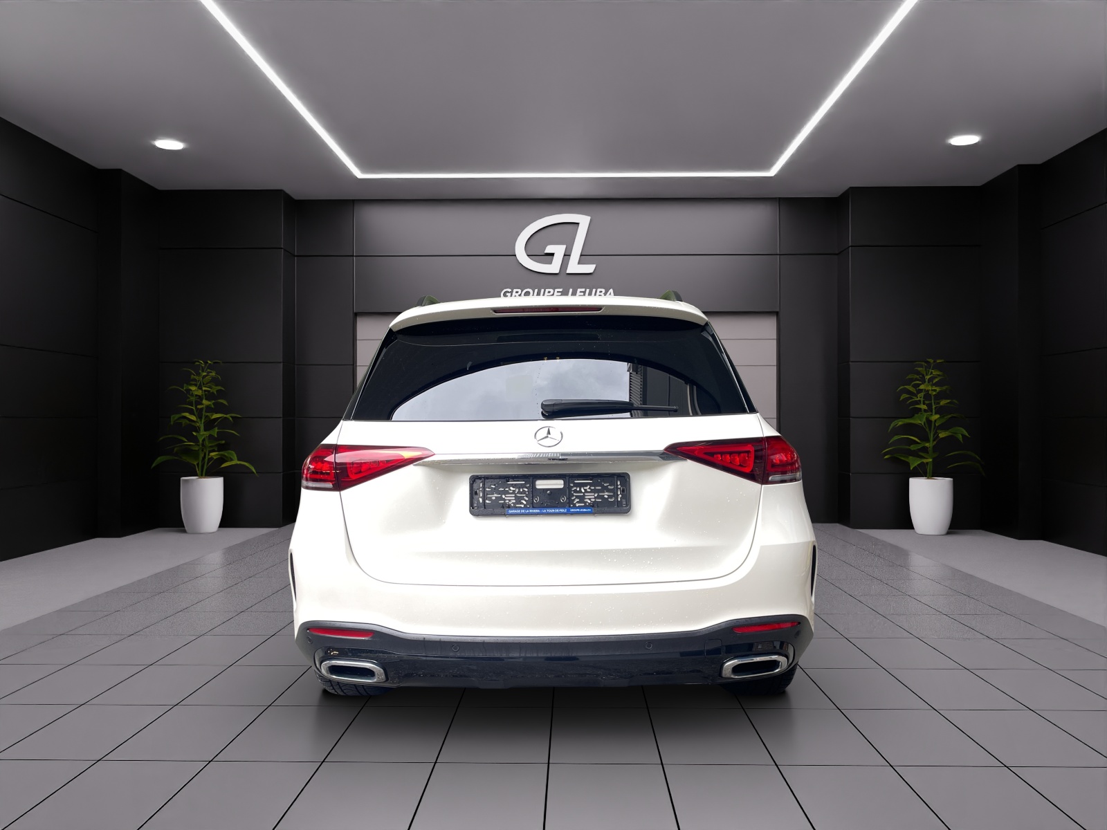 MERCEDES-BENZ GLE 450 4Matic AMG Line 9G-Tronic-showroom-element-3