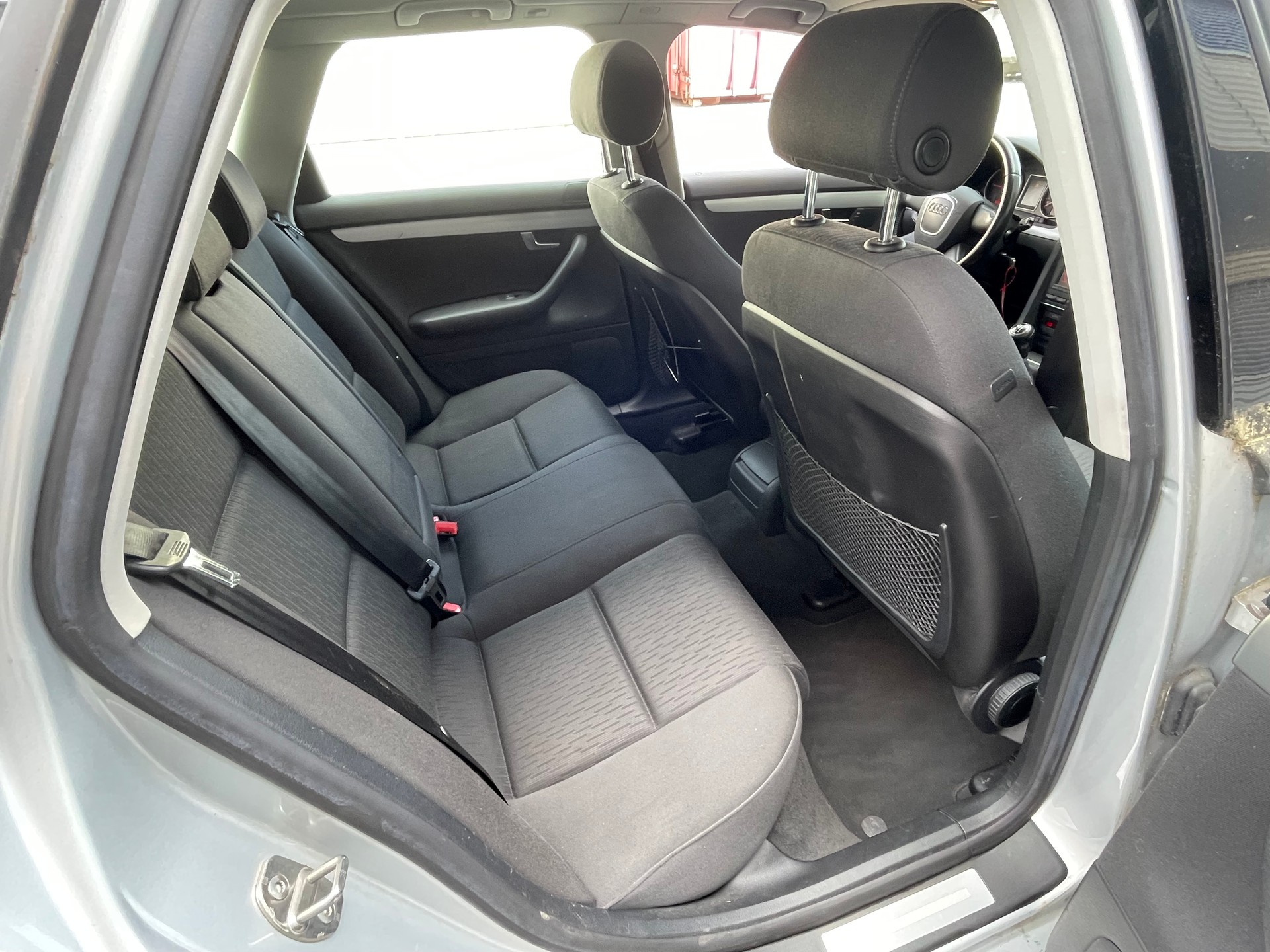 AUDI A4 Avant 1.9 TDI-image-12
